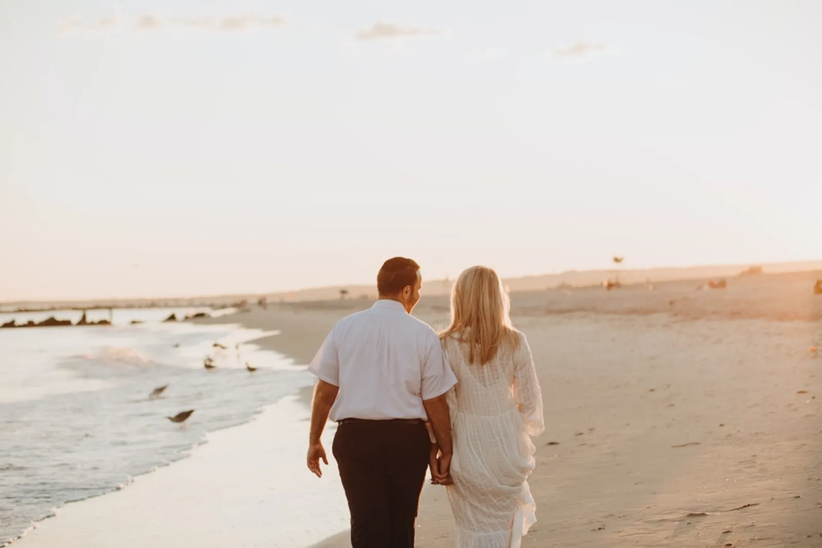 5 Tantangan yang Harus Dihadapi Pasangan Beda Agama Saat Menikah