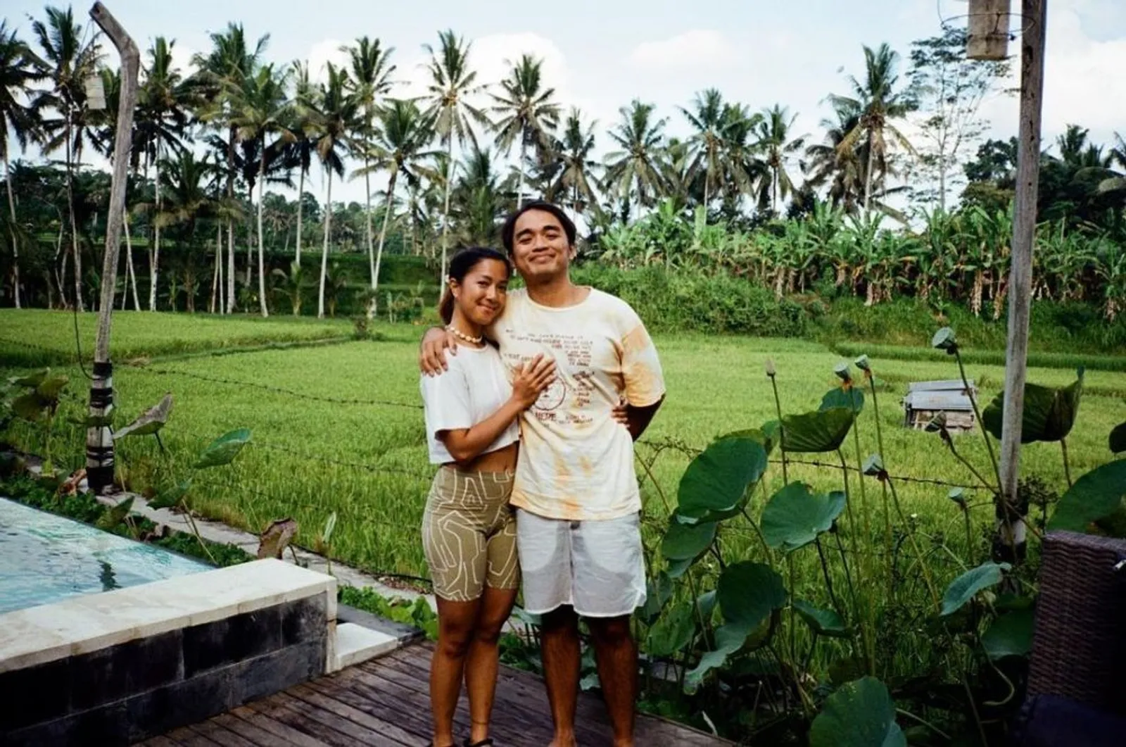 10 Potret Bahagia Keluarga Artis yang Menetap di Bali, Penuh Kedamaian