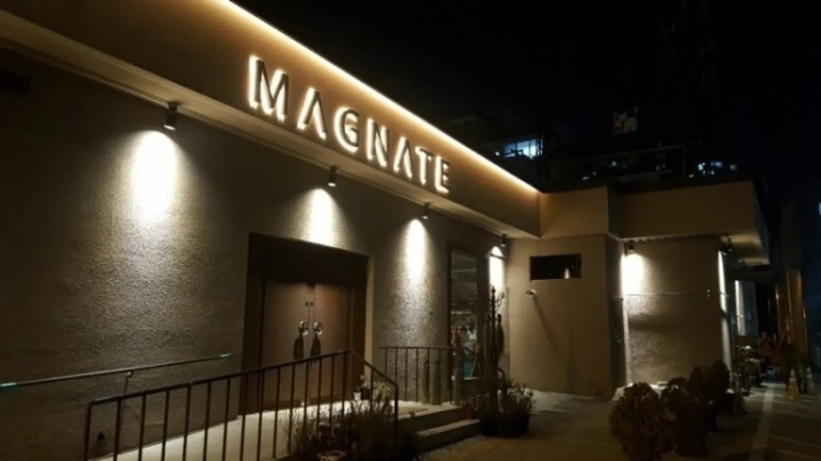 10 Restoran dan Café di Korsel Milik Idol K-Pop yang Wajib Dikunjungi
