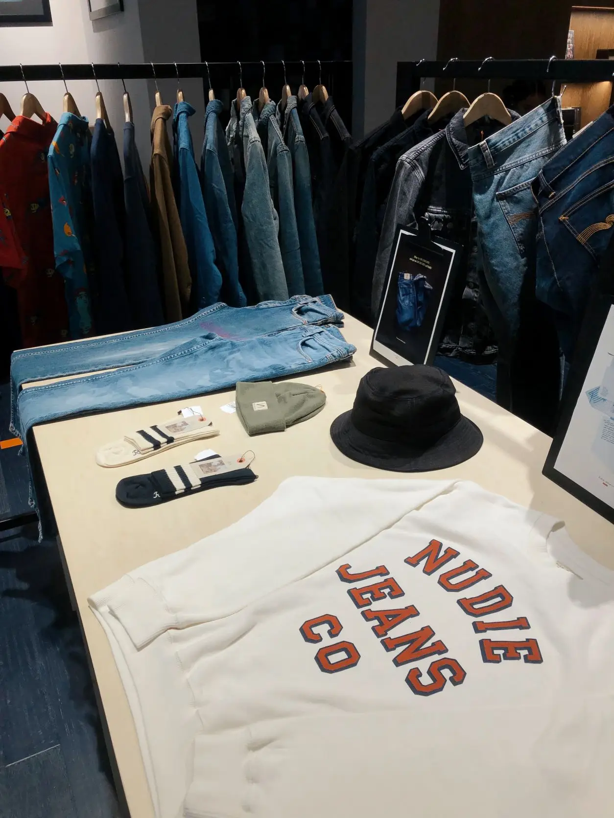 Standard Denim Kenalkan Konsep Toko yang Homey di Plaza Senayan