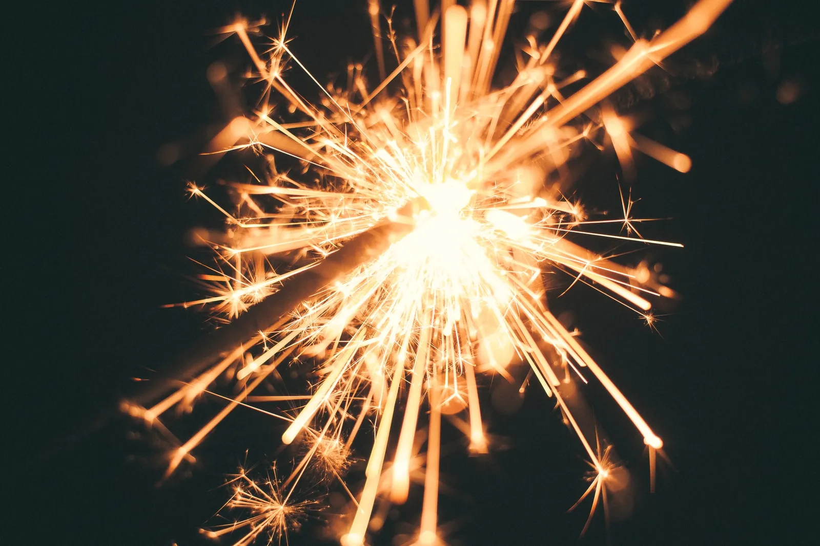 20 Ucapan Selamat Tahun Baru dalam Bahasa Inggris Beserta Artinya