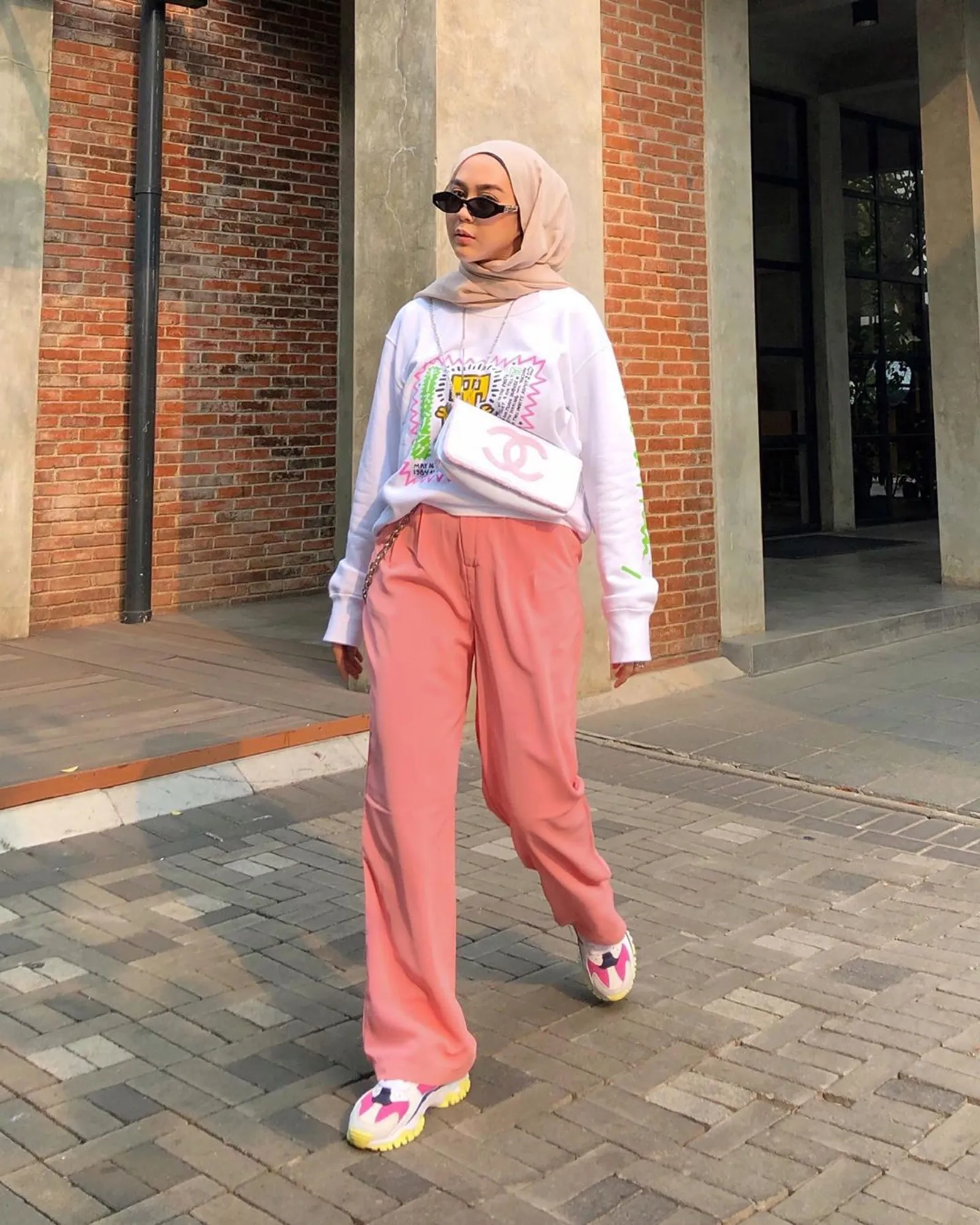 10 OOTD Hijab Simple untuk Hangout, Nyaman dan Stylish!