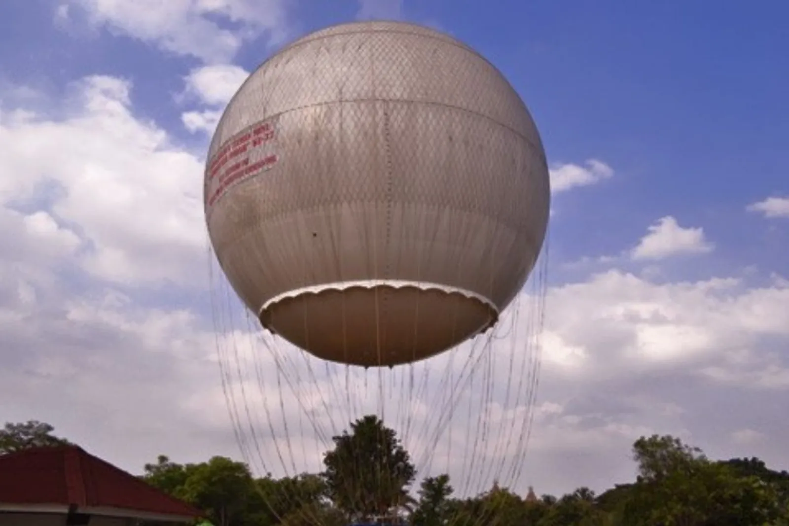 Rekomendasi 4 Lokasi Wisata Balon Udara di Dalam Negeri