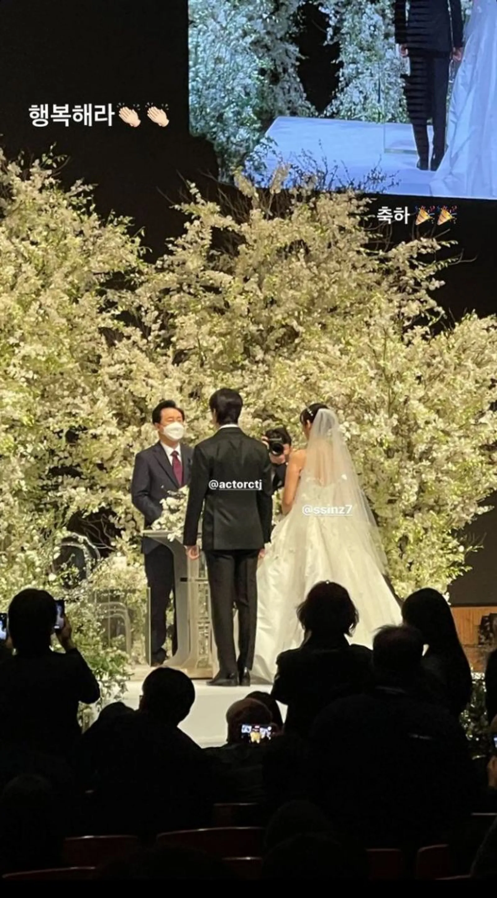 11 Momen Manis Pernikahan Park Shin Hye & Choi Tae Joon, Bikin Haru!