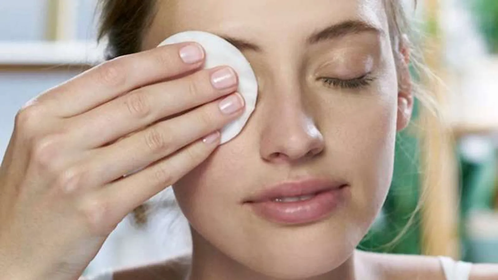 7 Cara Merawat Eyelash Extension agar Awet dan Tahan Lama