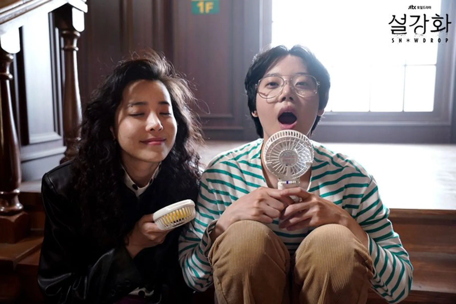Segera Tamat, Ini 15 Potret Kebersamaan Para Pemain K-Drama 'Snowdrop'
