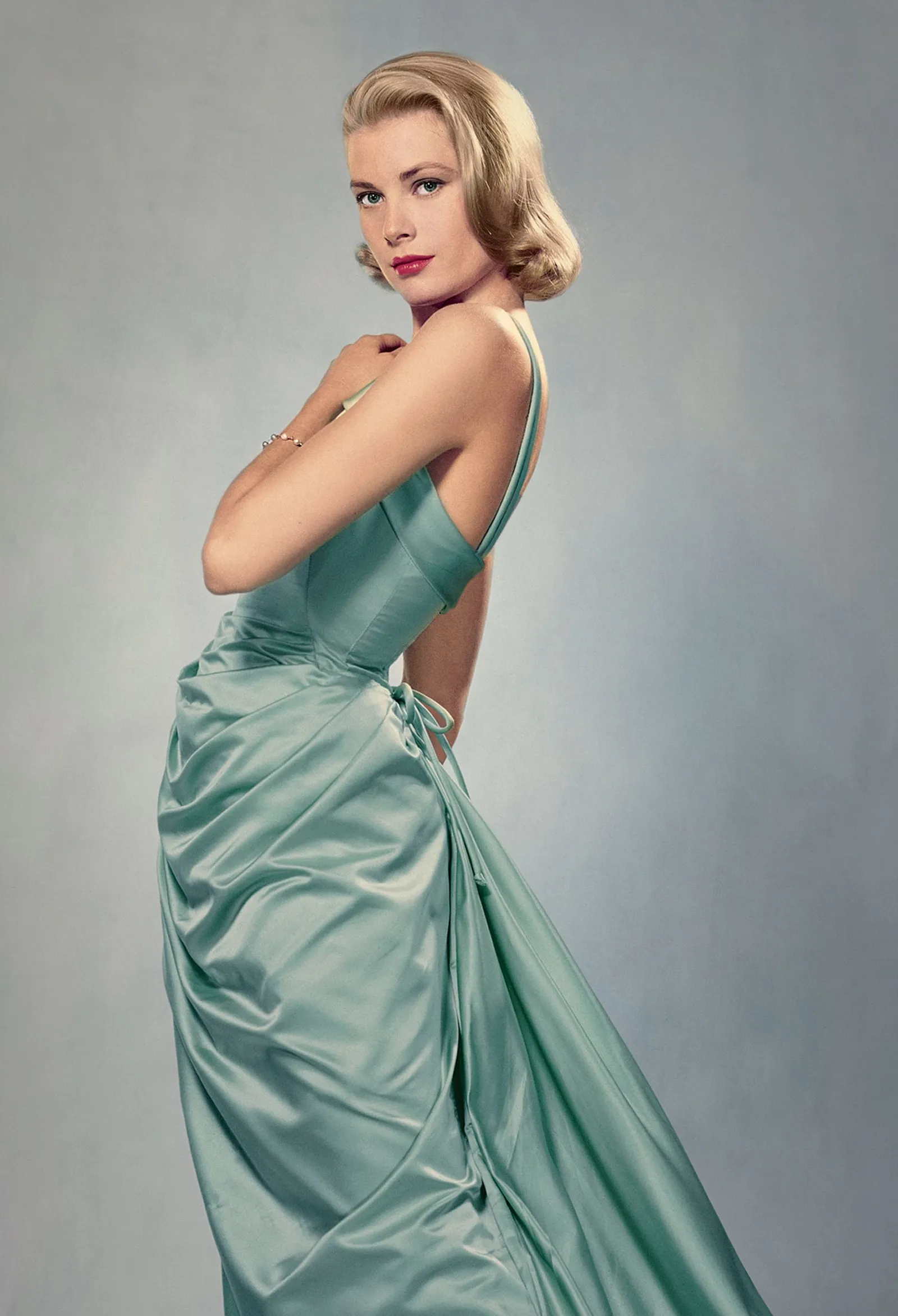 Potret Ikonik Grace Kelly, Aktris yang Jadi Inspirasi Nama Tas Hermès