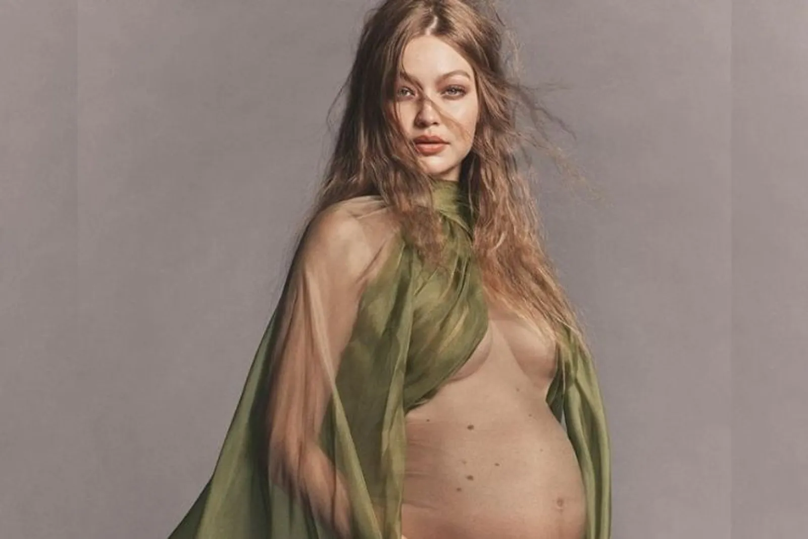 Busana Seksi Para Artis Hollywood saat Pamer Kehamilan