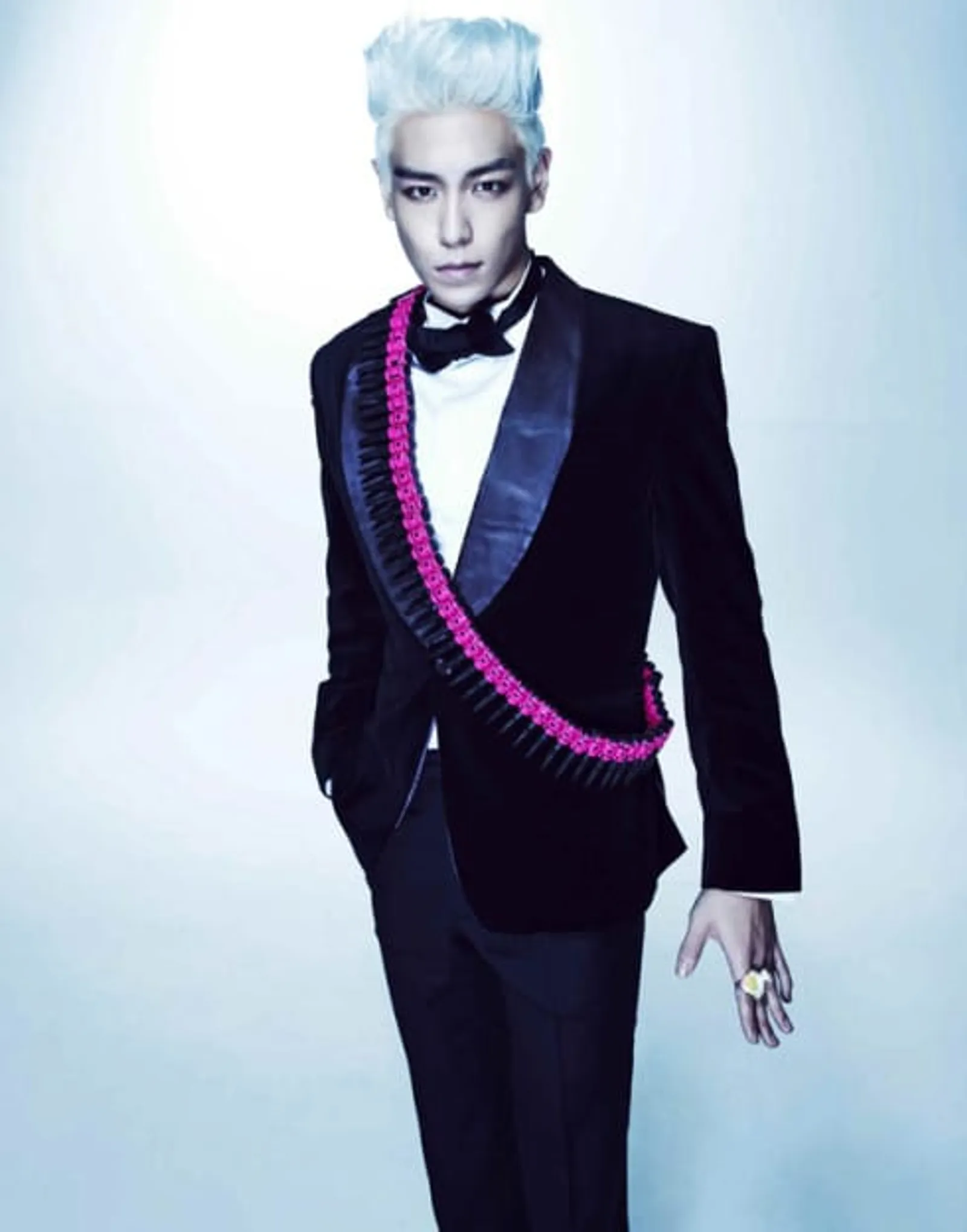 Hengkang dari YG Entertainment, Ini Transformasi Gaya T.O.P BIGBANG