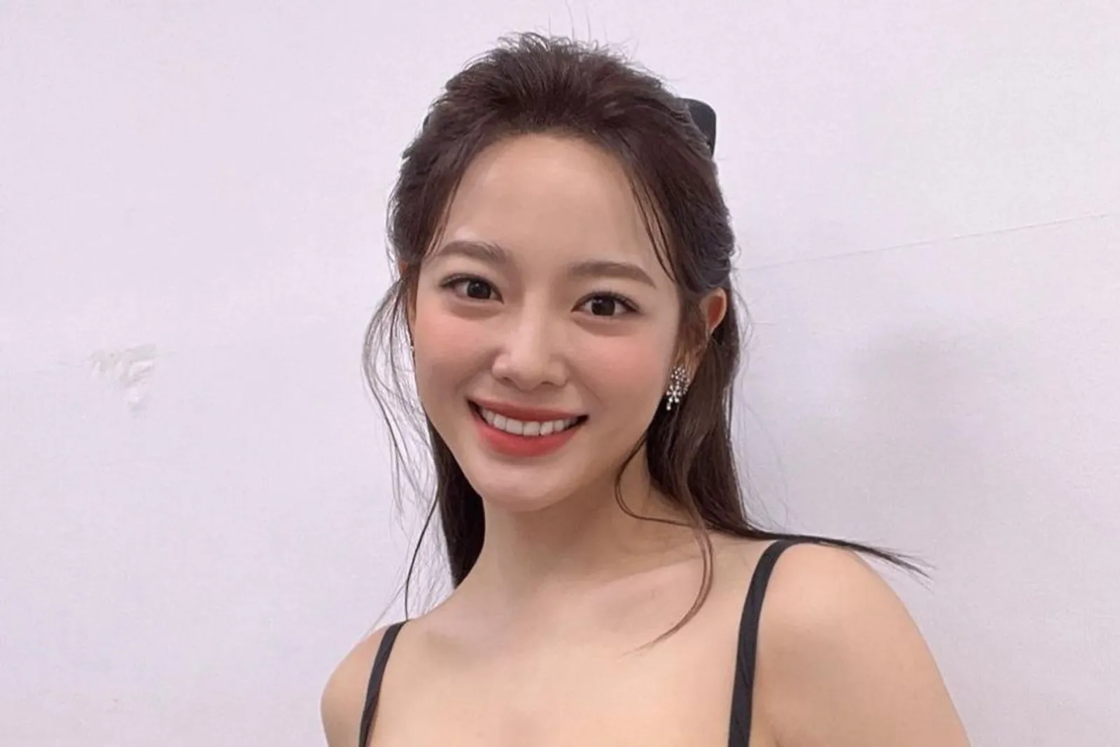 Pesona Kim Se Jong, Lawan Main Ahn Hyo Seop di KDrama Terbaru 