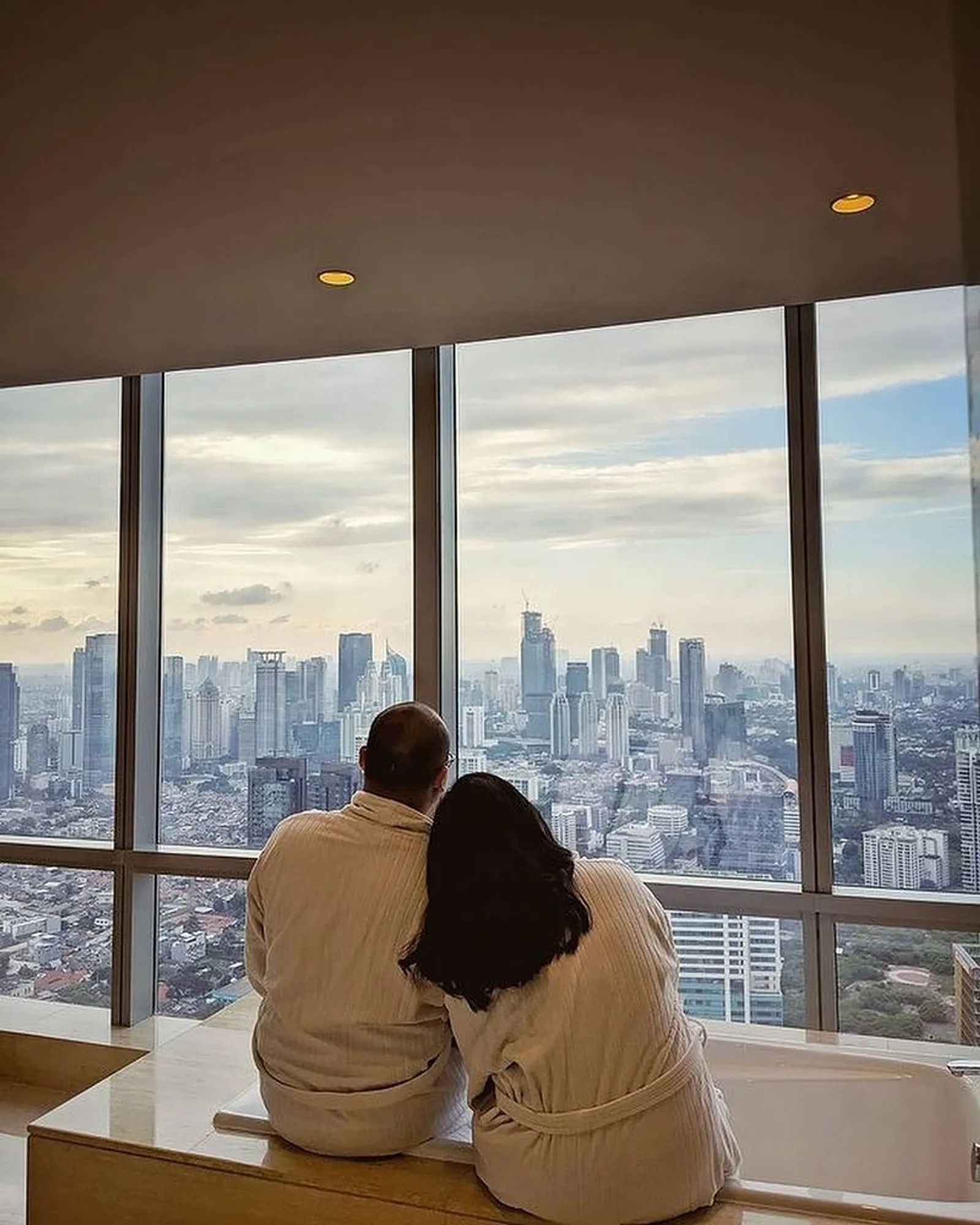 10 Rekomendasi Hotel di Jakarta untuk Staycation Valentine Romantis