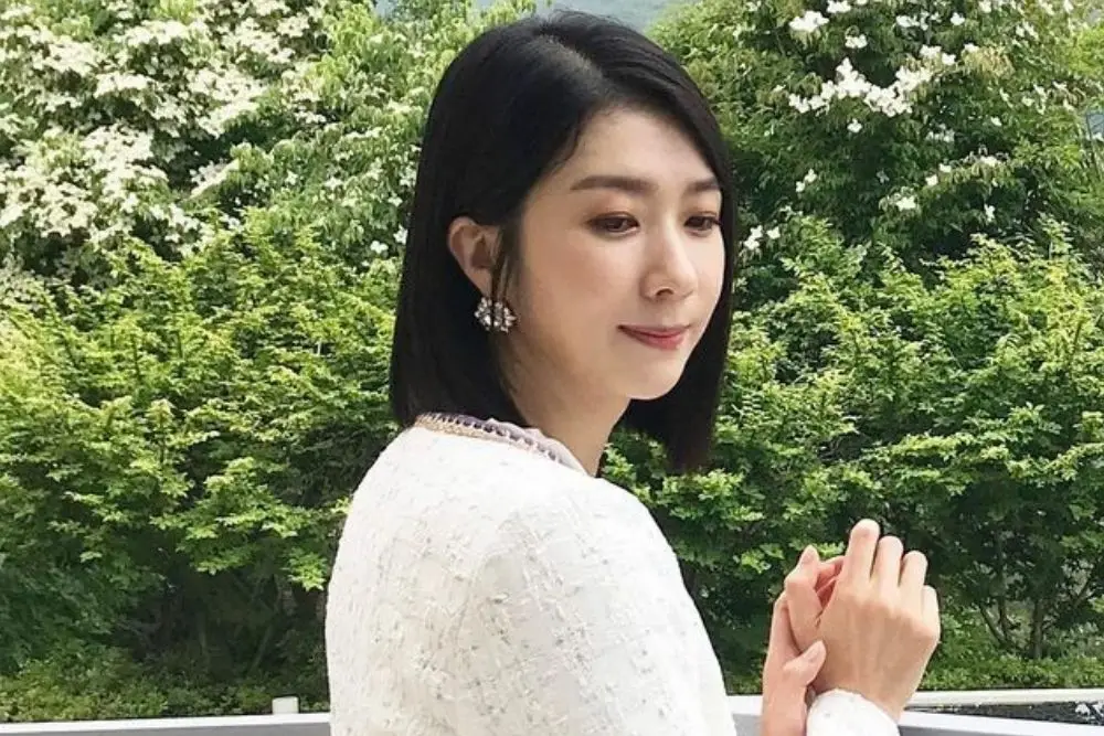 Pesona Manis Kim Ji Hyun, Manajer Kosmetik di Drama 'Thirty Nine'