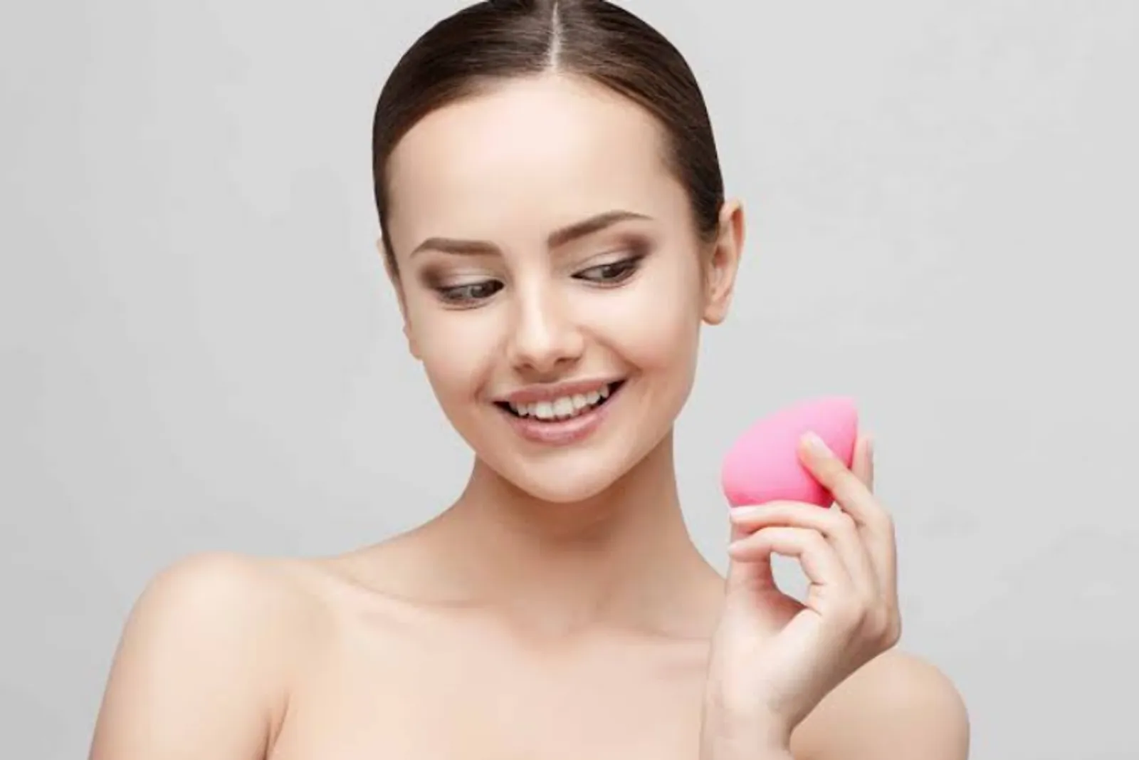 Yuk, Kenali Jenis dan Fungsi Beauty Sponge Berikut Ini! 