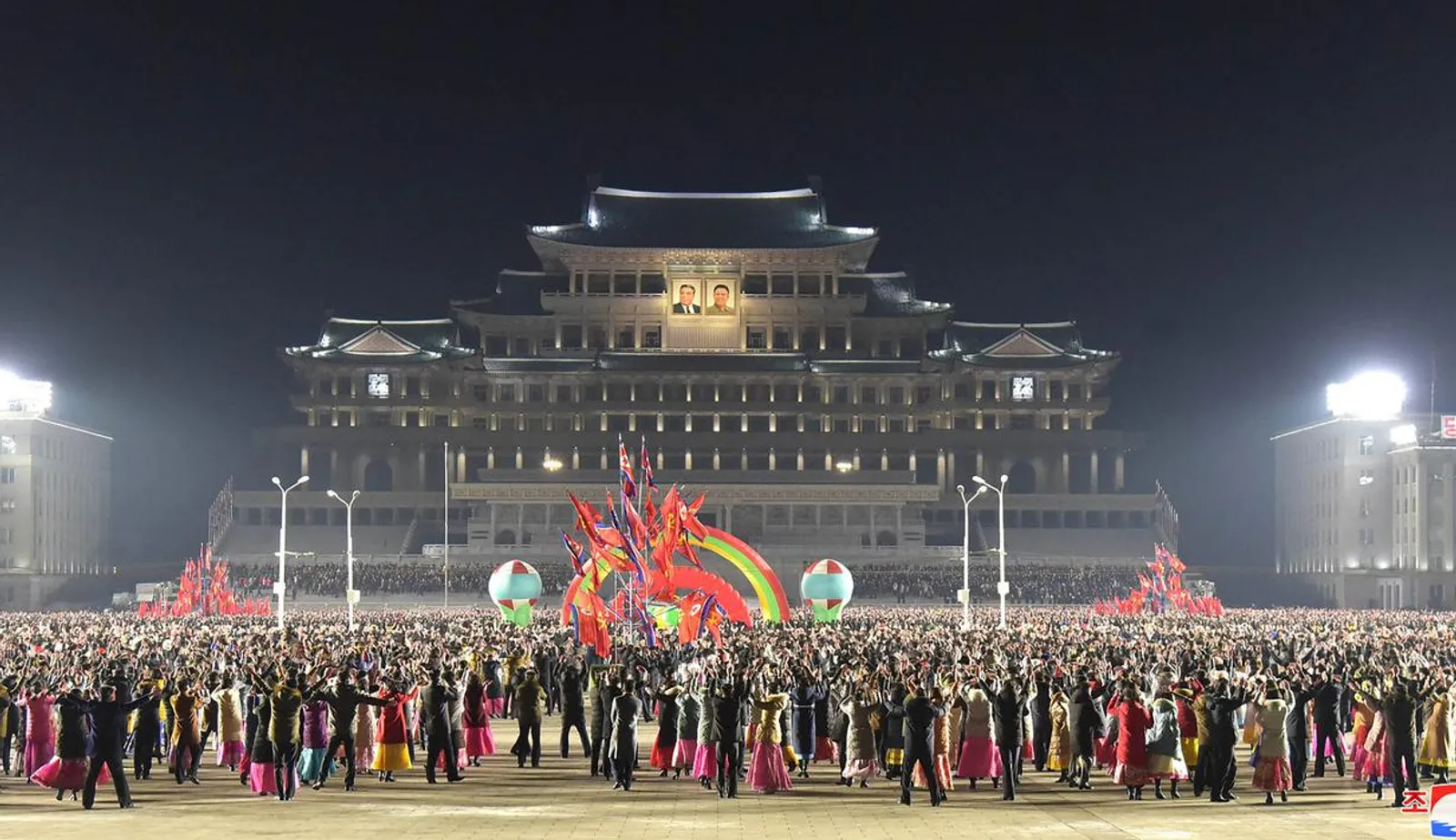 Fakta & Foto Perayaan Ulang Tahun Mendiang Kim Jong Il Ke-80 di Korut
