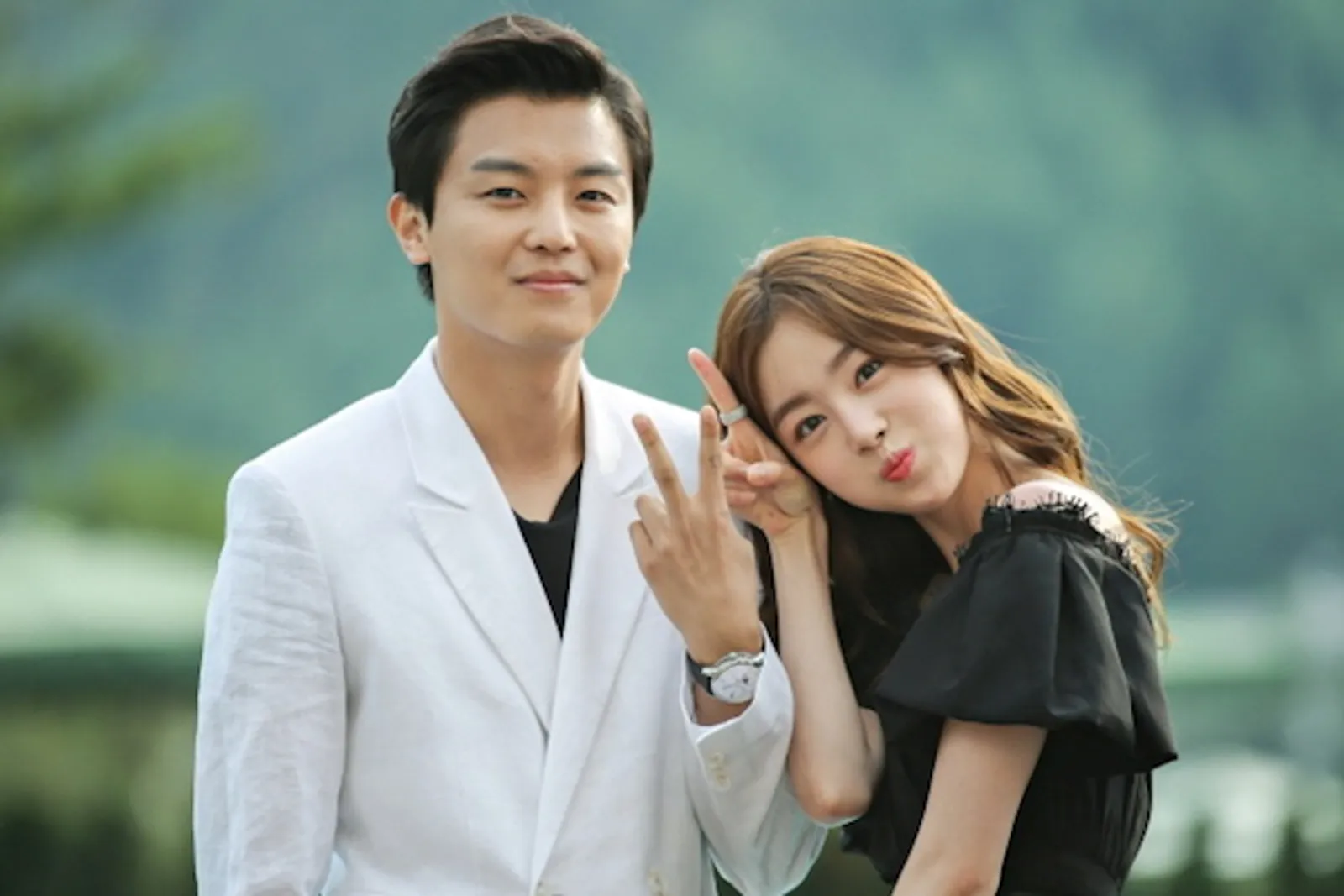 10 Pasangan Drama Korea yang Berawal dari Musuh Jadi Kekasih
