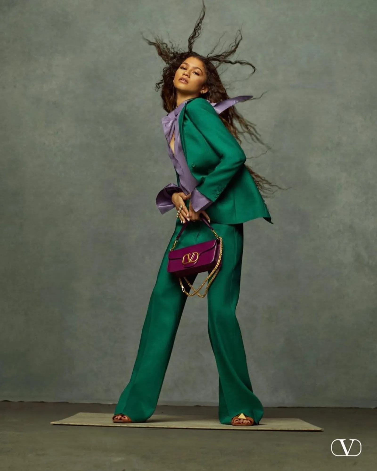 Zendaya Jadi Model Kampanye Terbaru Valentino 'Rendez-Vous'