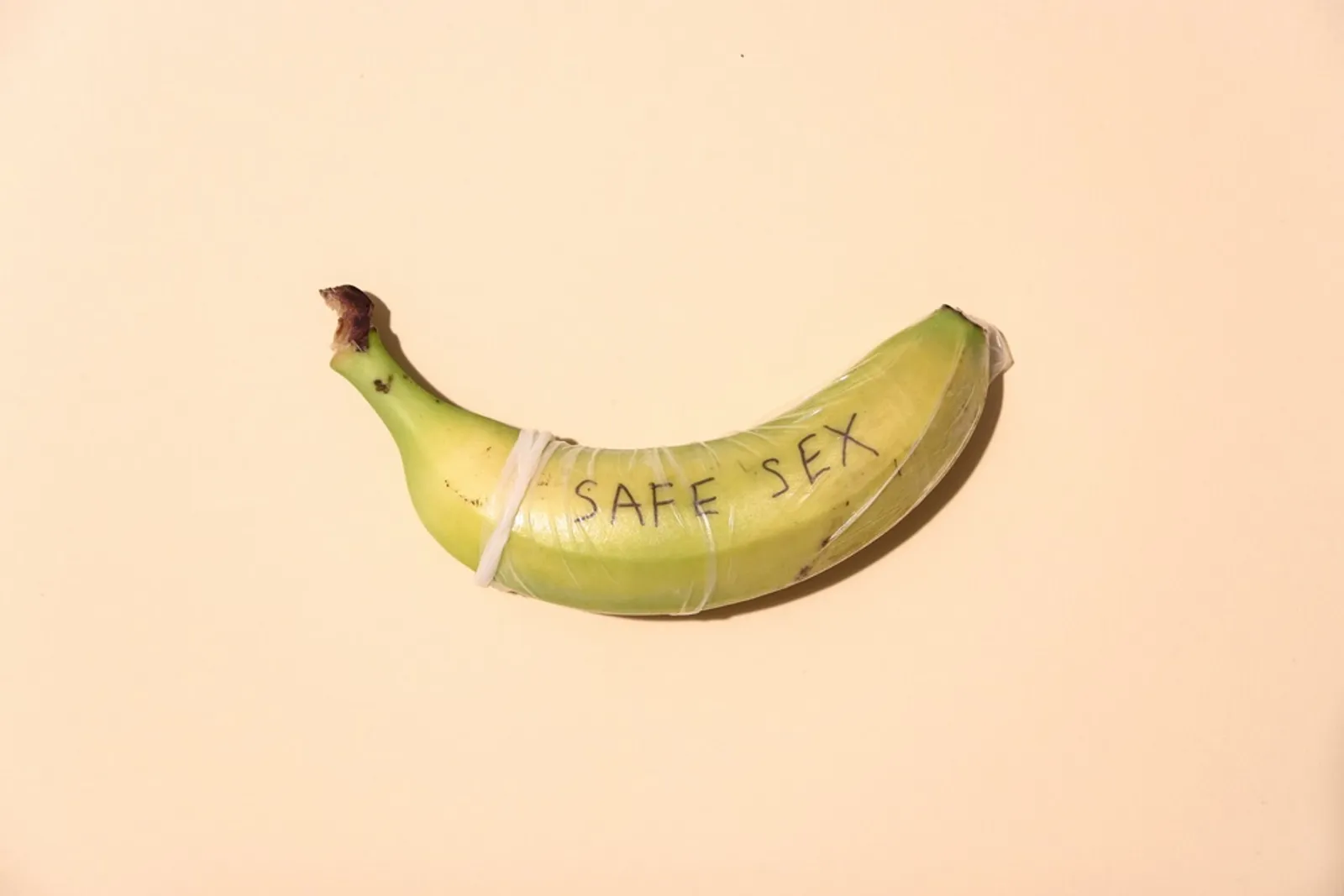 Hesti Purwadinata Bolongi Kondom Pakai Peniti, Ini 4 Risikonya