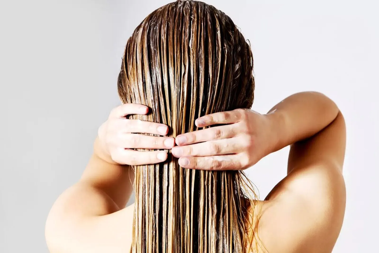Biar Rambut Tetap Sehat, Ini 5 Cara Mudah Memilih Sampo yang Tepat