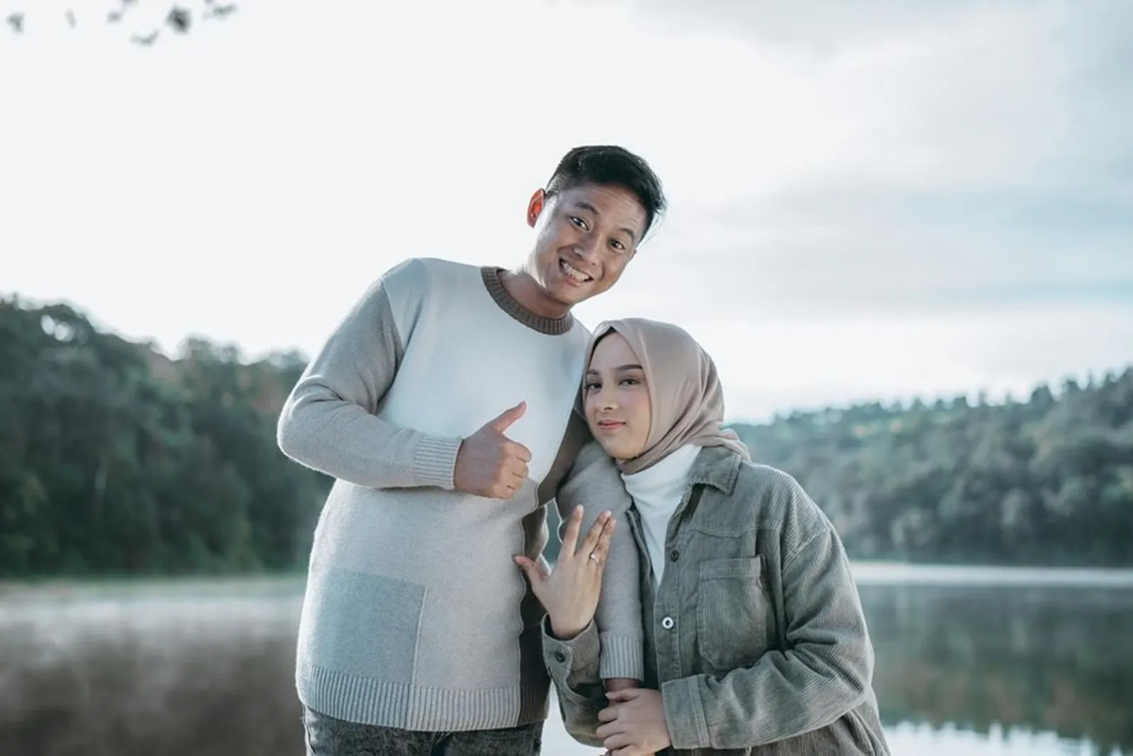 10 Potret Mesra Doni Salmanan & Istri, Diuji Saat Masih Pengantin Baru