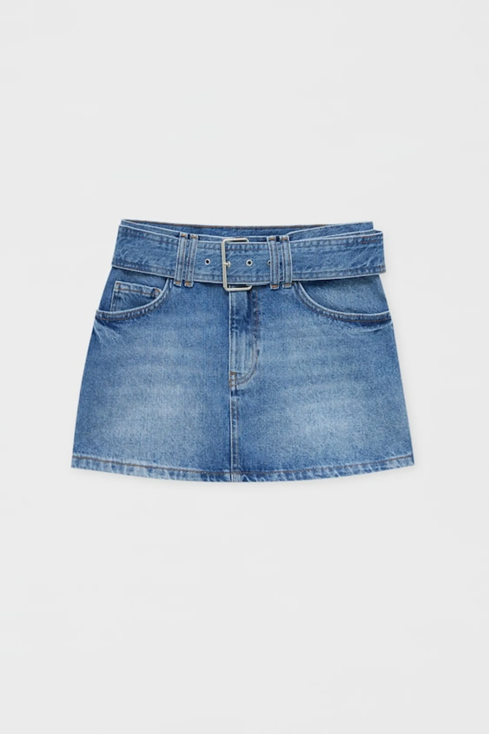 #PopbelaOOTD: Rekomendasi Rok Jeans Kasual untuk Sehari-hari