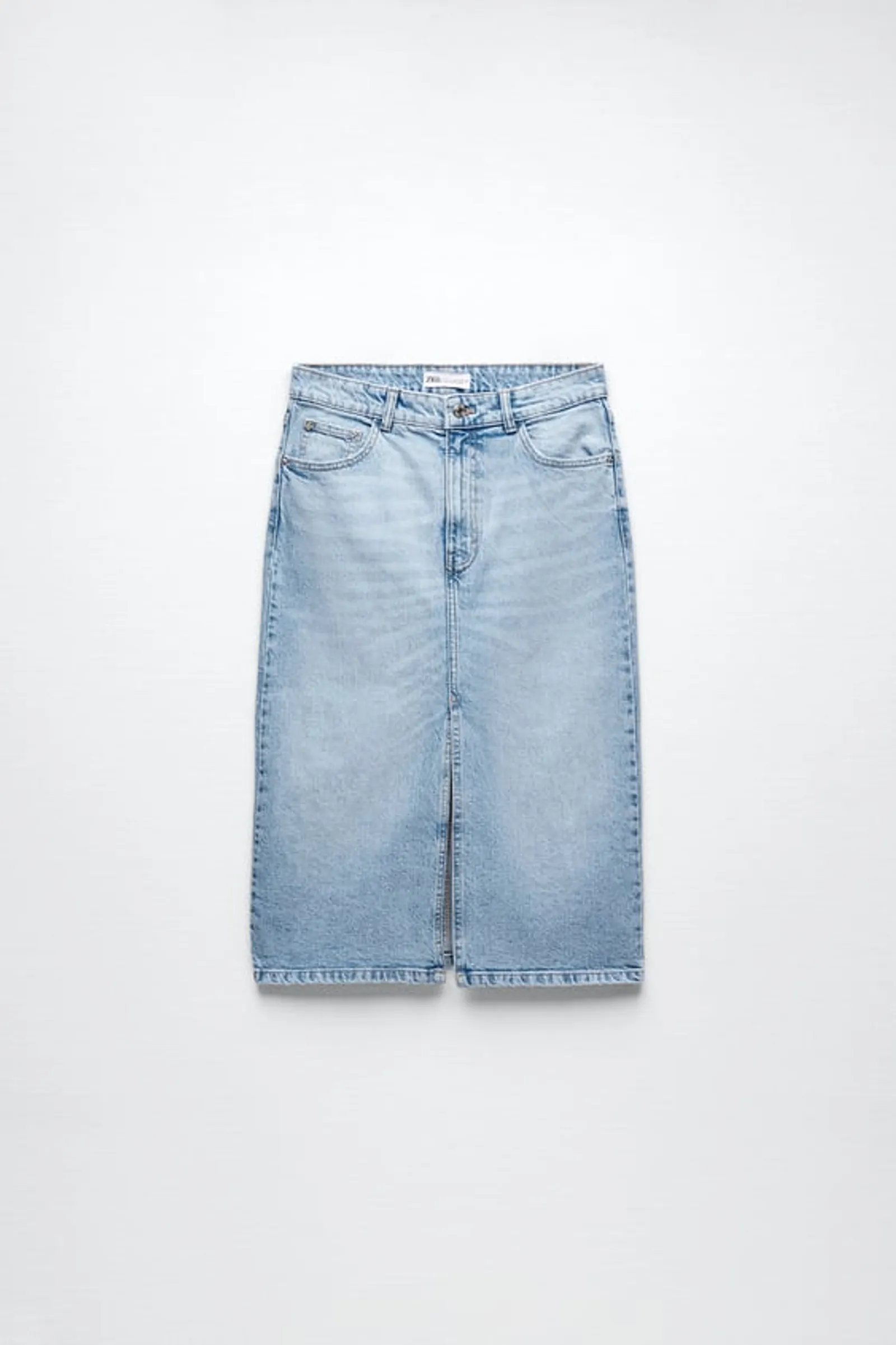 #PopbelaOOTD: Rekomendasi Rok Jeans Kasual untuk Sehari-hari