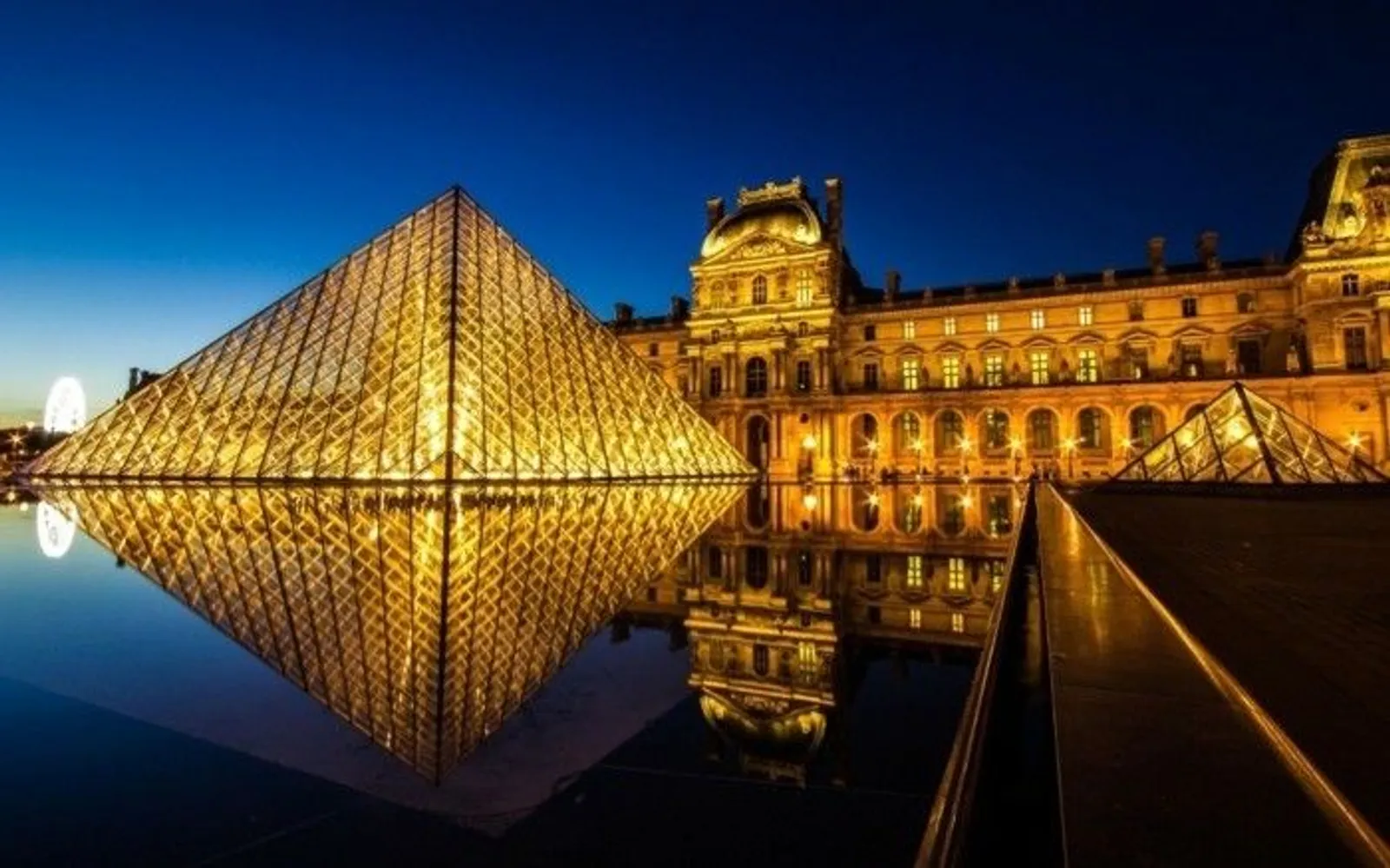 Mengenal Carrousel Du Louvre, Tempat Perhelatan Paris Fashion Week
