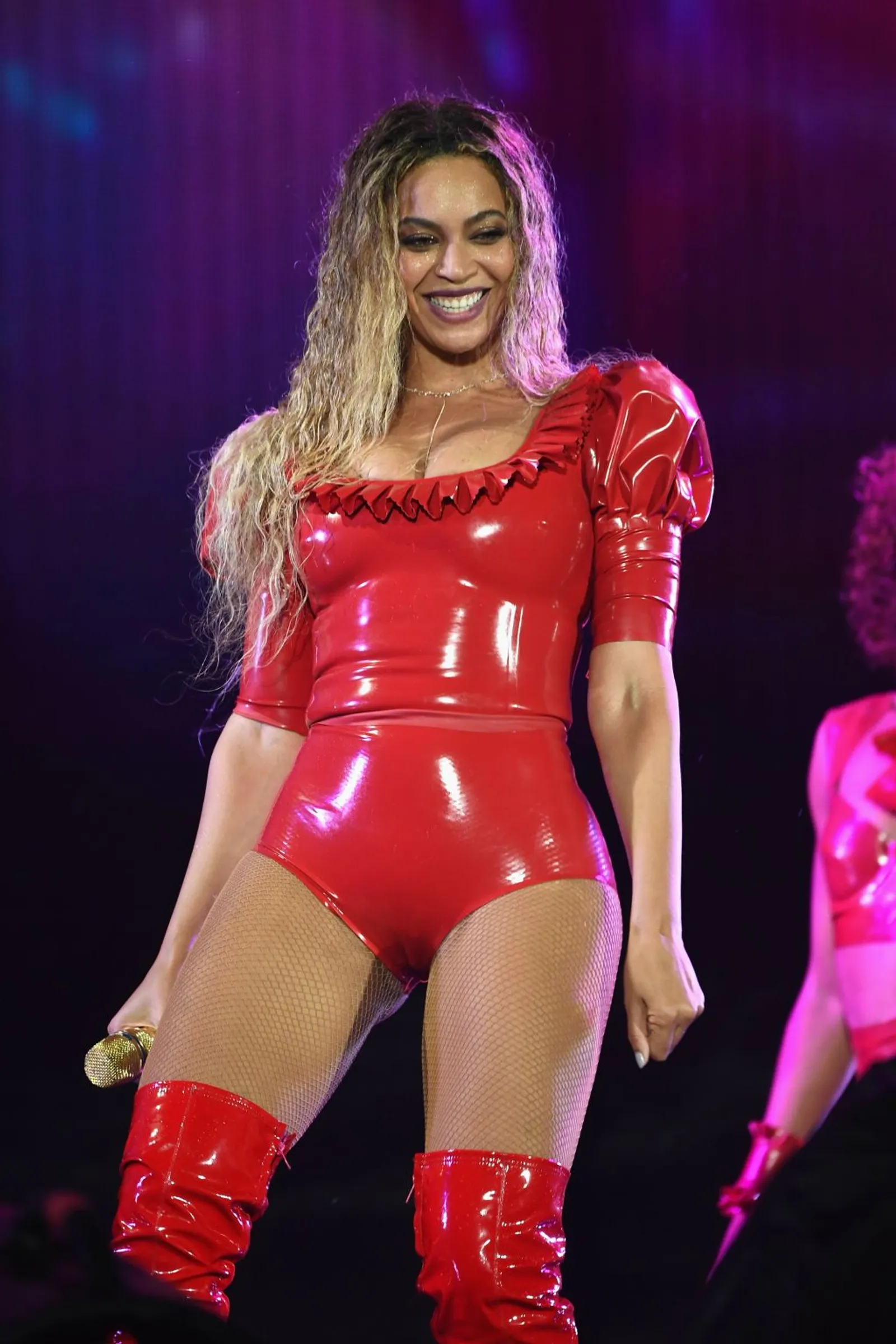10 Kostum Paling Seksi dan Ikonik Beyoncé saat Tampil di Panggung