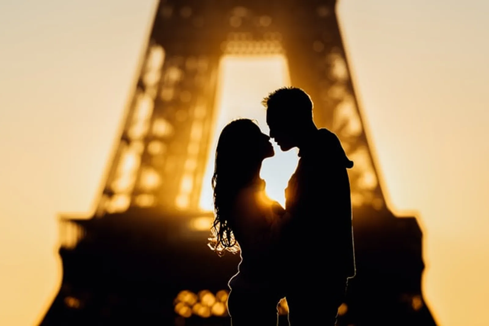 10 Panggilan Sayang dalam Bahasa Prancis dan Artinya, Romantis!