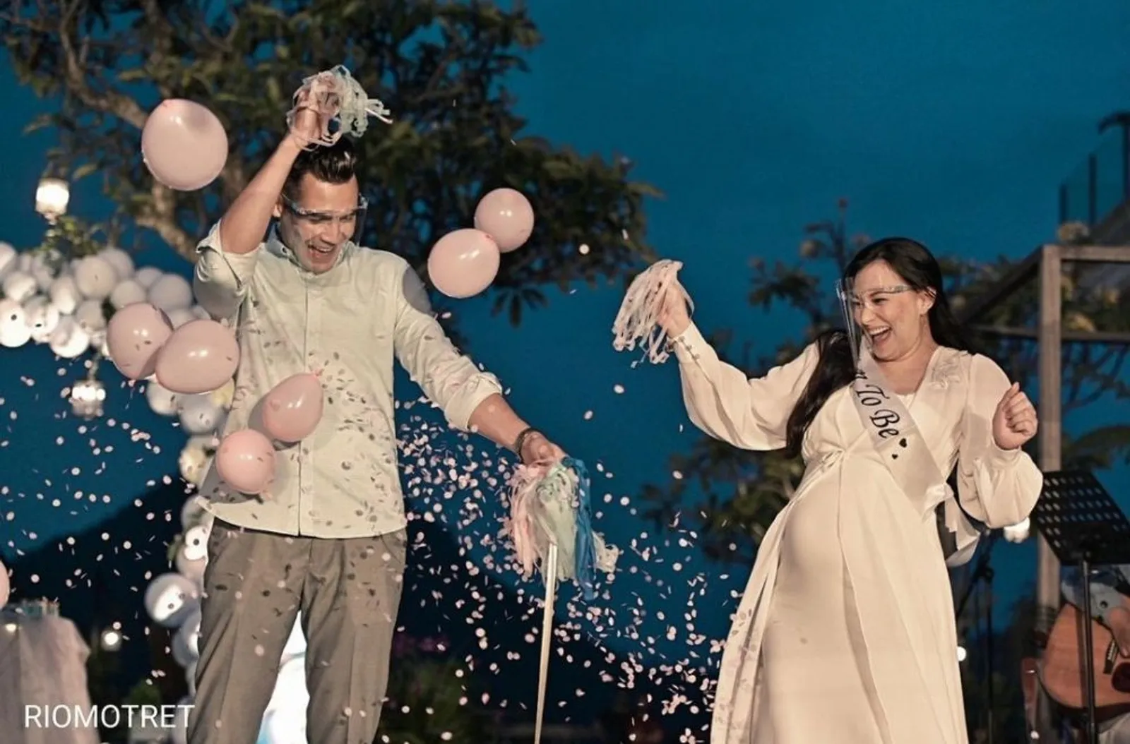 Gemas! Intip 10 Momen Gender Reveal Artis yang Unik dan Curi Perhatian