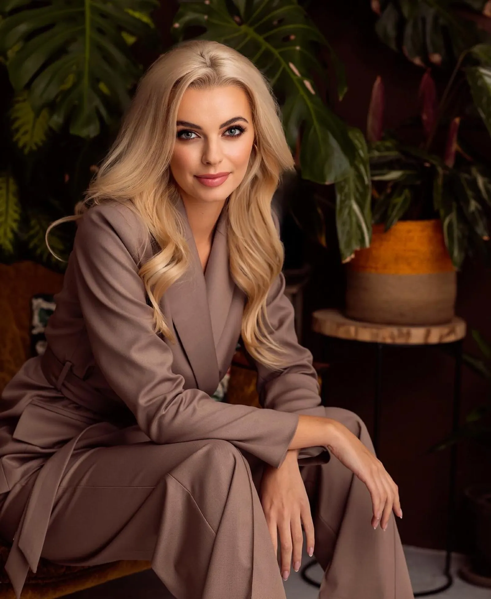 Gaya Karolina Bielawska, Perempuan Polandia yang Gelar Miss World 2021