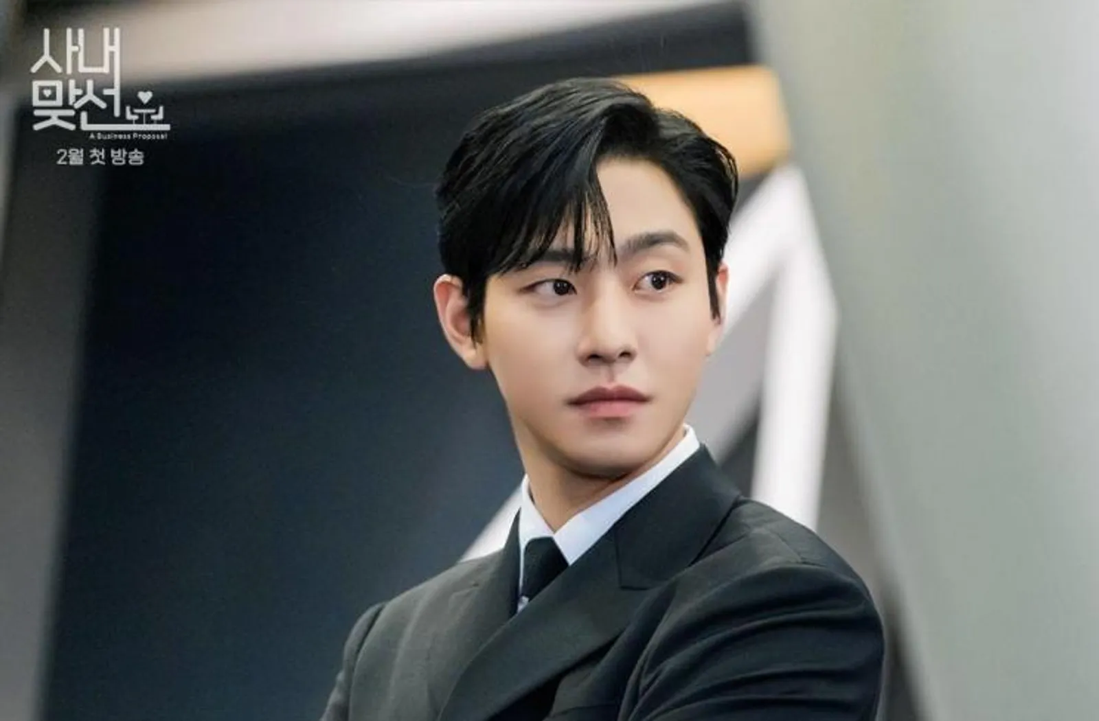 Selain Kang Tae Moo, Ini 8 Karakter CEO Paling Bucin dalam Drama Korea