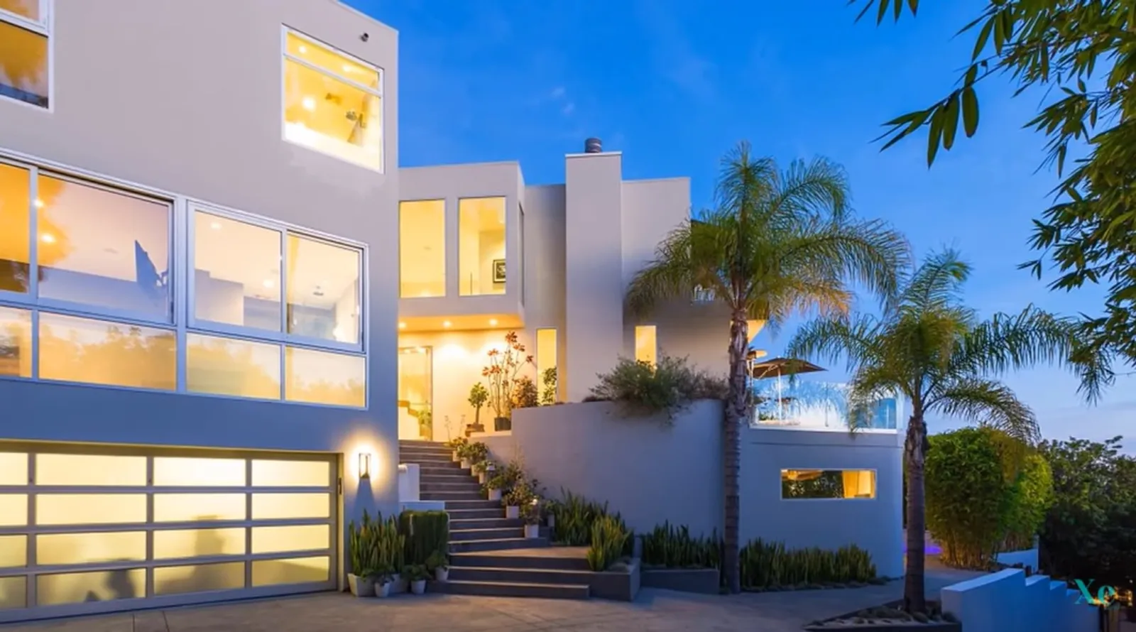 9 Potret Rumah Gaya Bachelor Pad Mewah Milik Harry Styles di LA