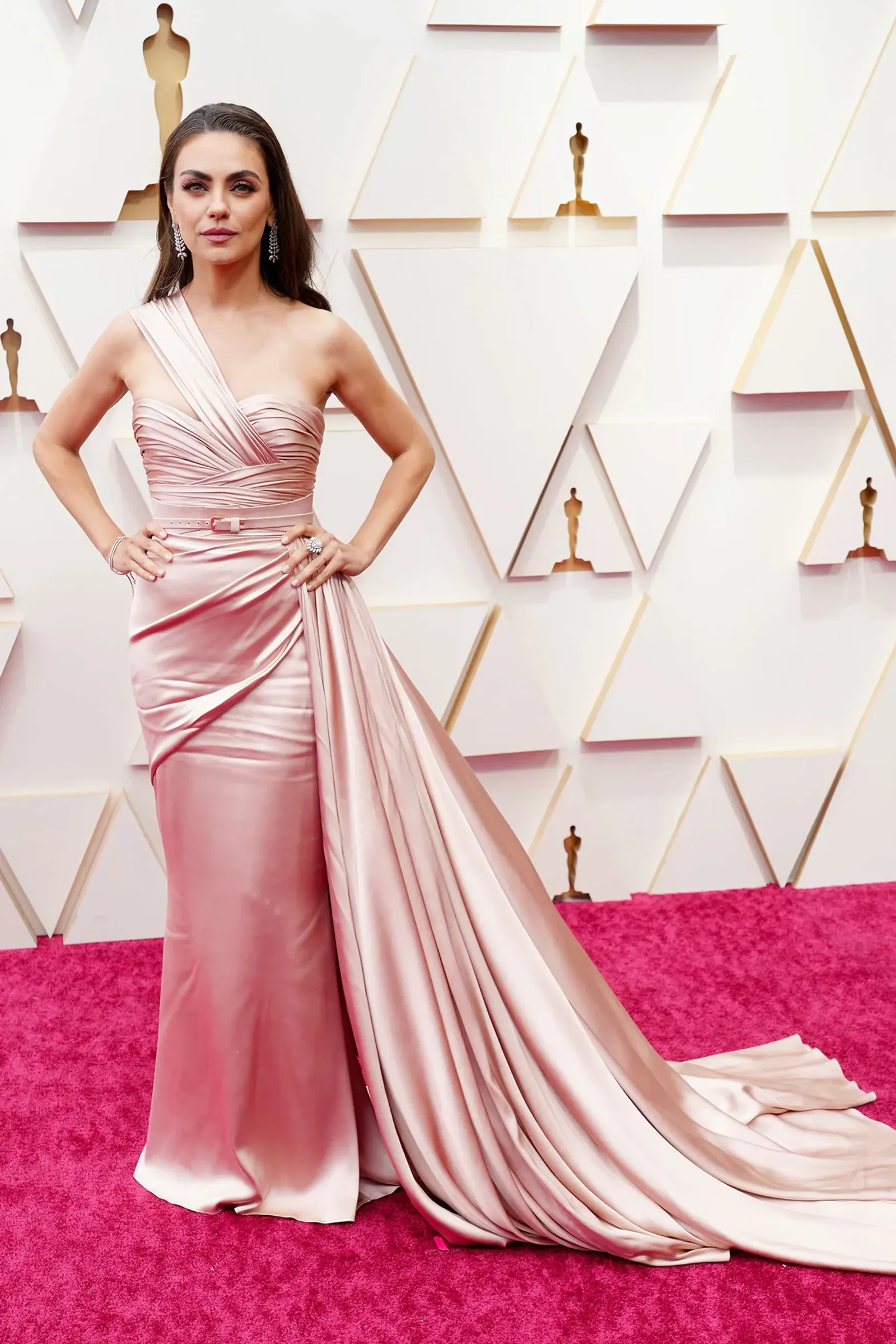 Deretan Gaya Terbaik Seleb Hollywood di Karpet Merah Oscars 2022