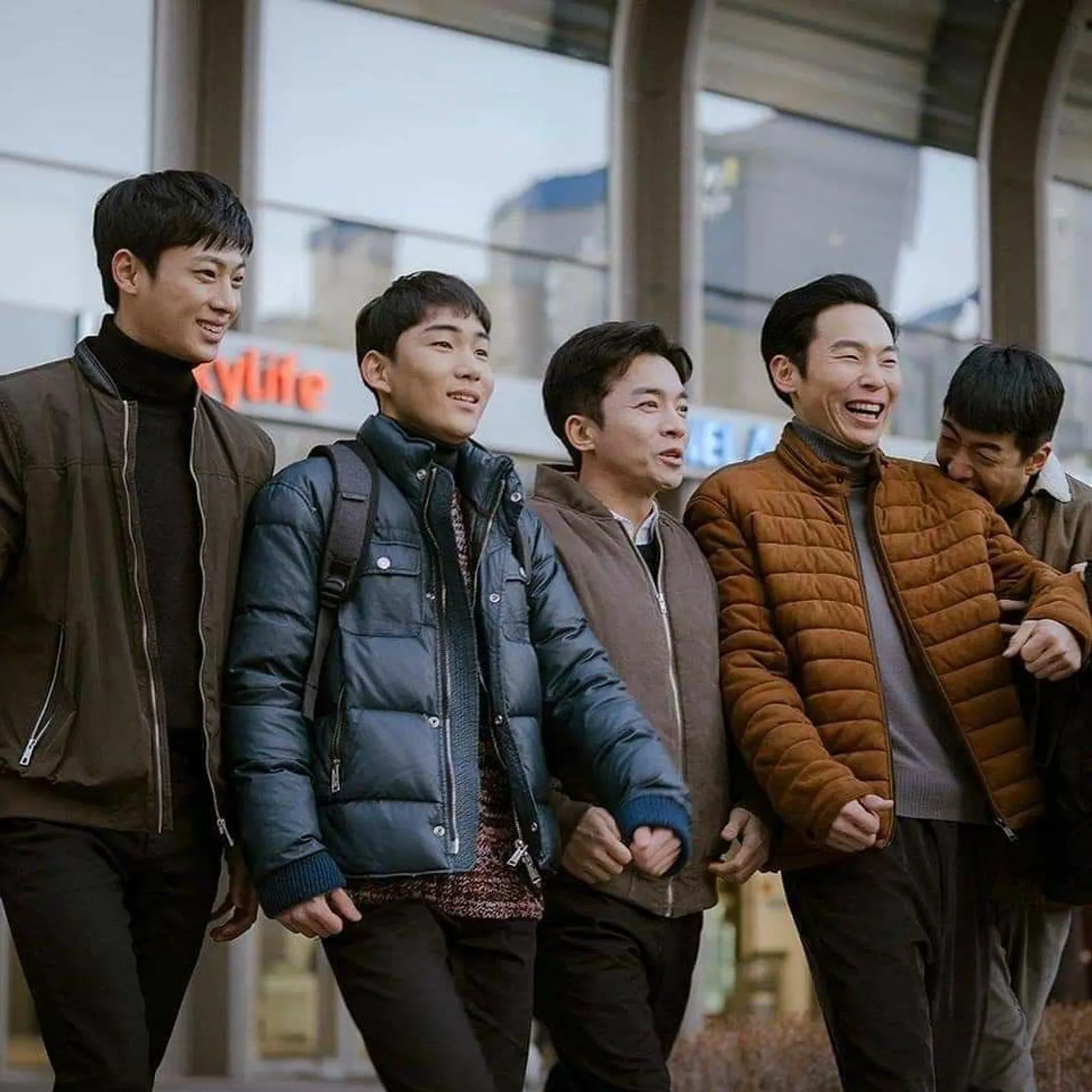Ada 'Taeyang Squad', Ini 6 Geng Persahabatan Paling Kompak di KDrama