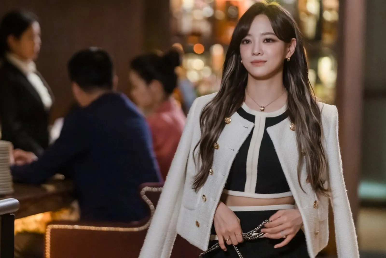 Bocoran Harga Outfit Mewah Kim Se Jeong di Drama Business Proposal