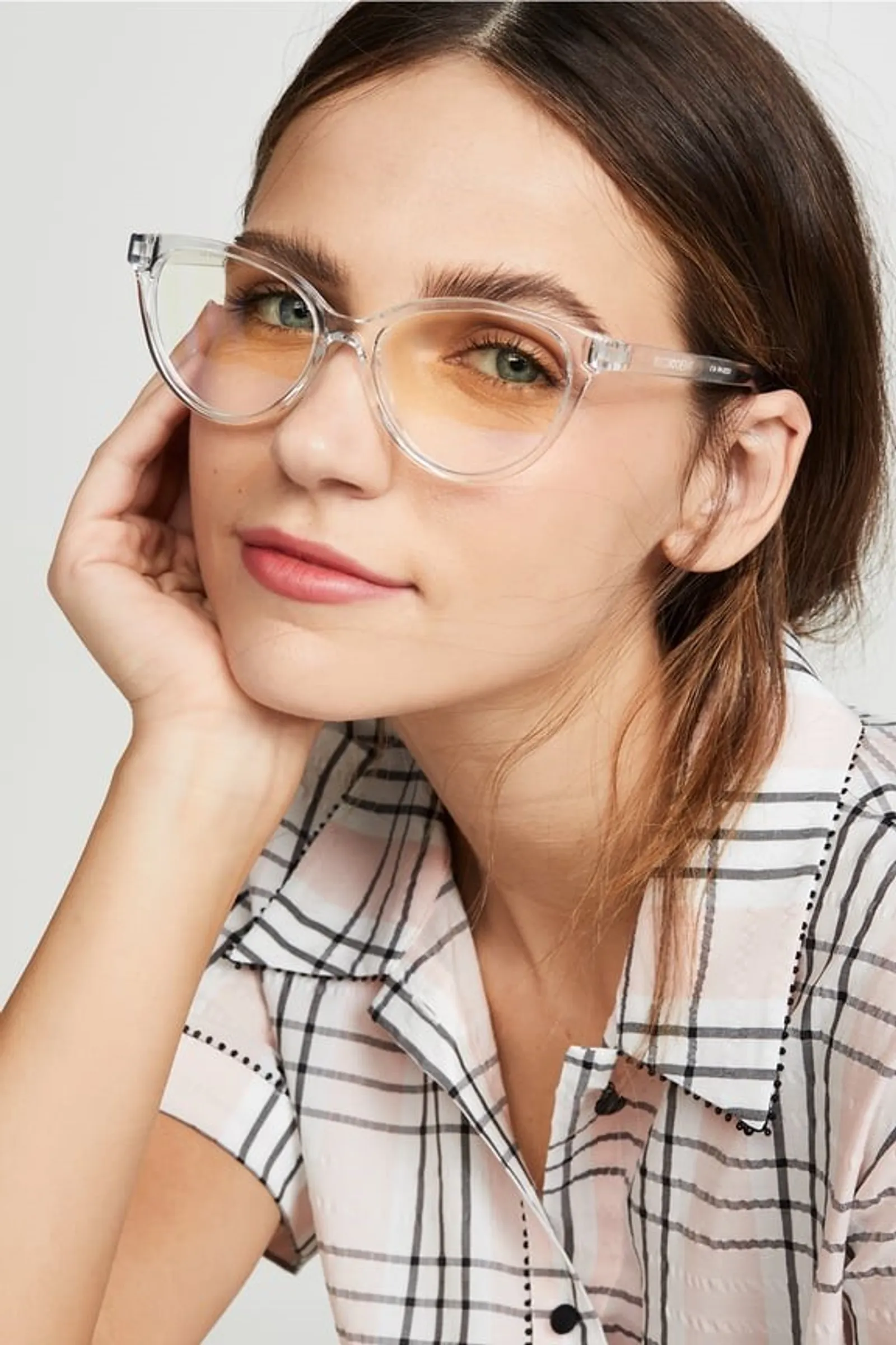 Jangan Asal Pilih, Ini Jenis Lensa Kacamata yang Wajib Kamu Ketahui