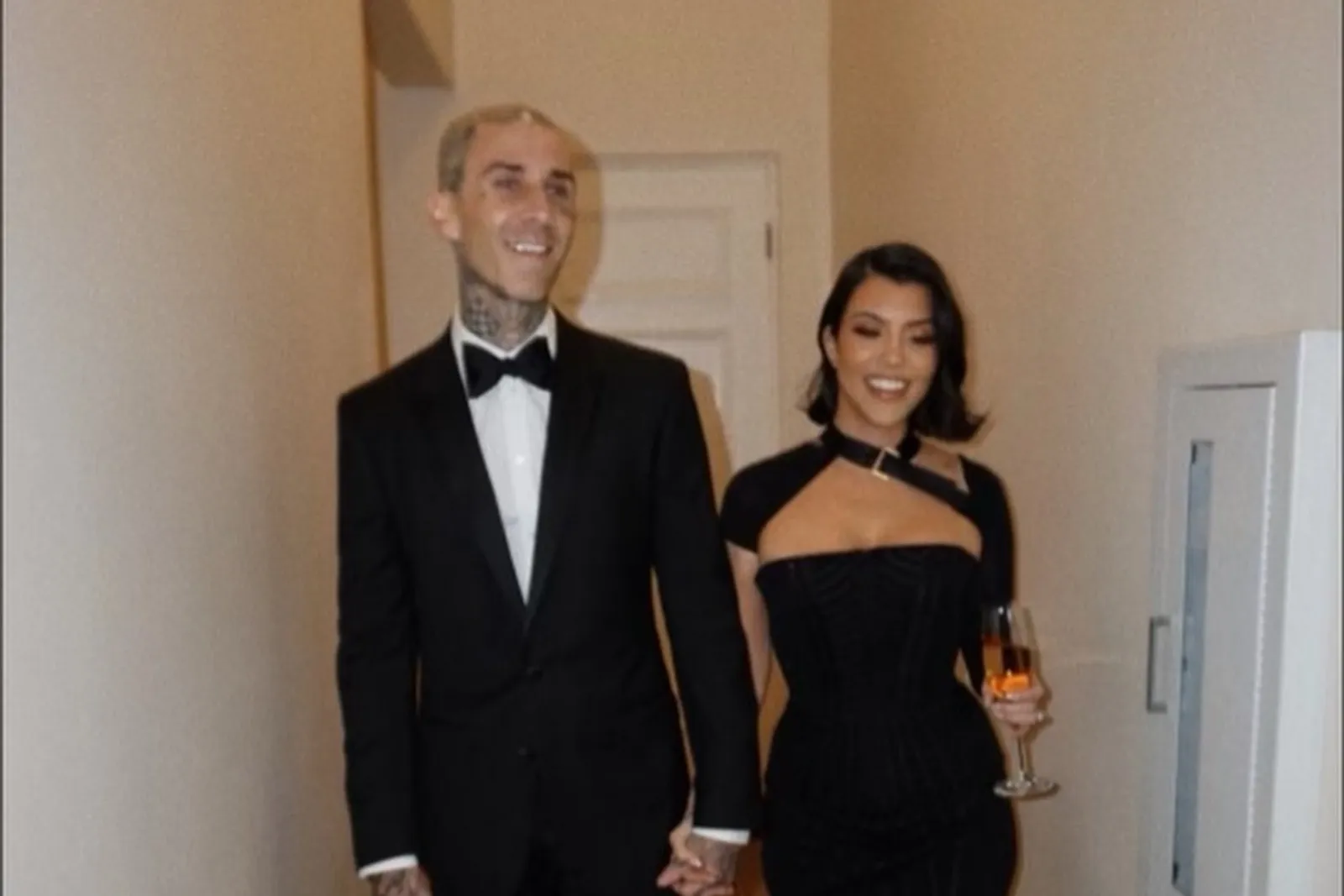 Kourtney Kardashian dan Travis Barker Menikah, Ini 5 Faktanya