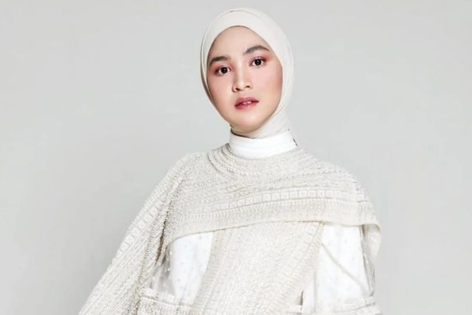 Belum 25 Tahun, 7 Artis Cantik Ini Mantap Kenakan Hijab 