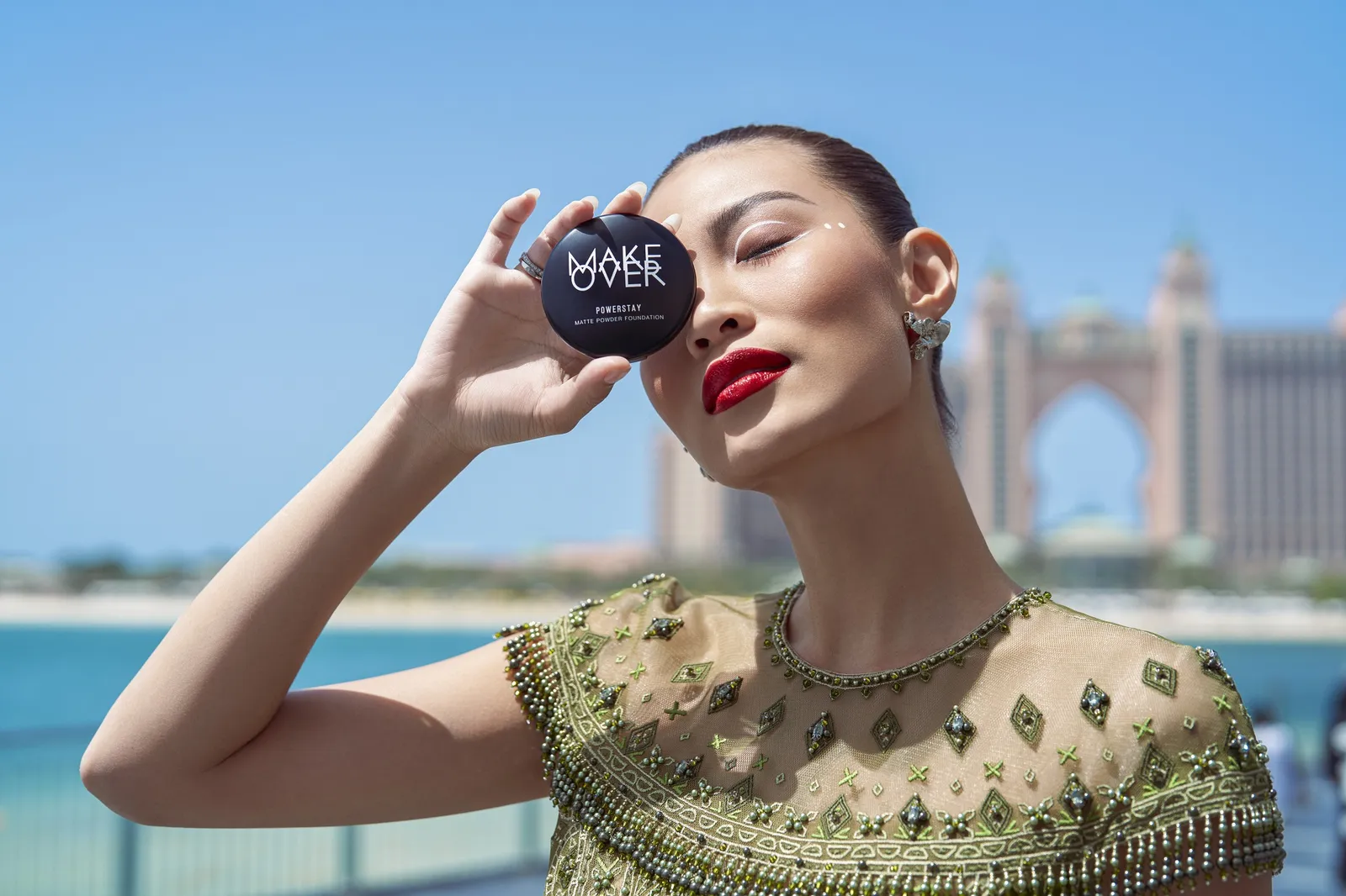 4 Makeup Look di Arab Fashion Week Ini Cocok untuk Momen Ramadan
