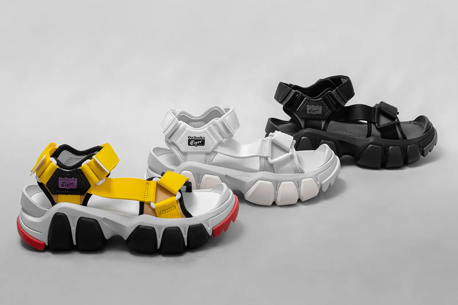 Koleksi Sandal Onitsuka Tiger: Modis untuk Musim Panas!