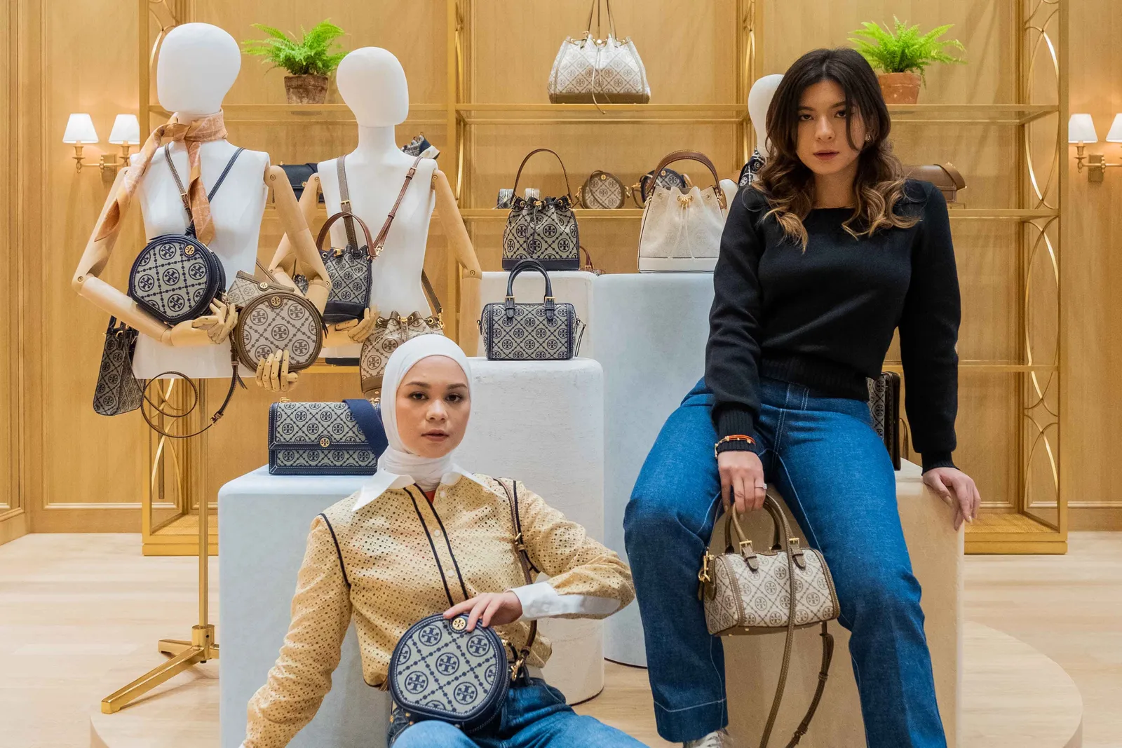 WHAT'S INSIDE HER BAG: MIKHA TAMBAYONG AND TORY BURCH T MONOGRAM