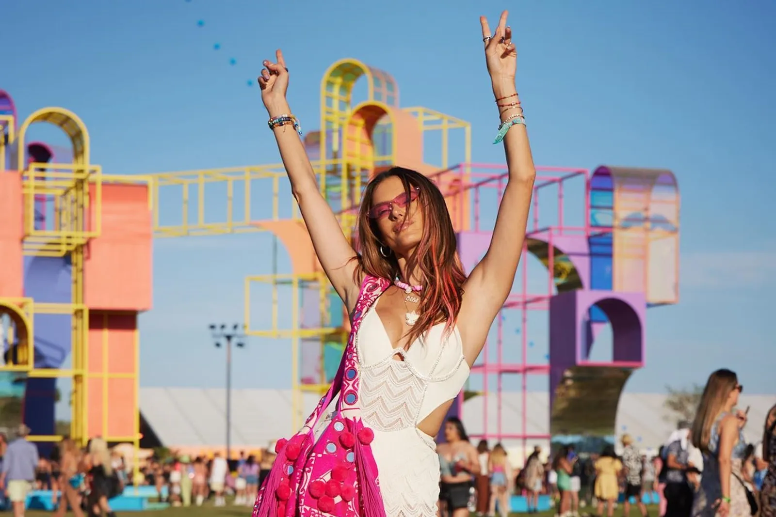 Tips OOTD Festival a La Street Style Coachella 2022