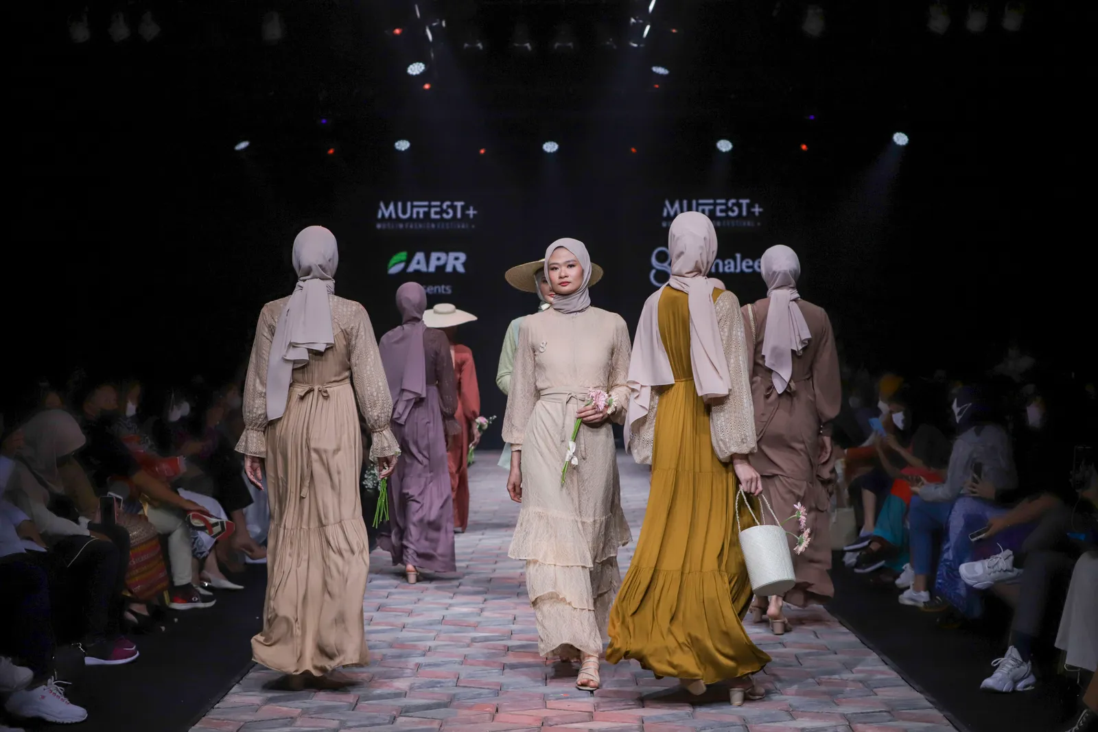 MUFFEST+: APR Gandeng 7 Brand Lokal, Dukung Sustainable Modest Fashion