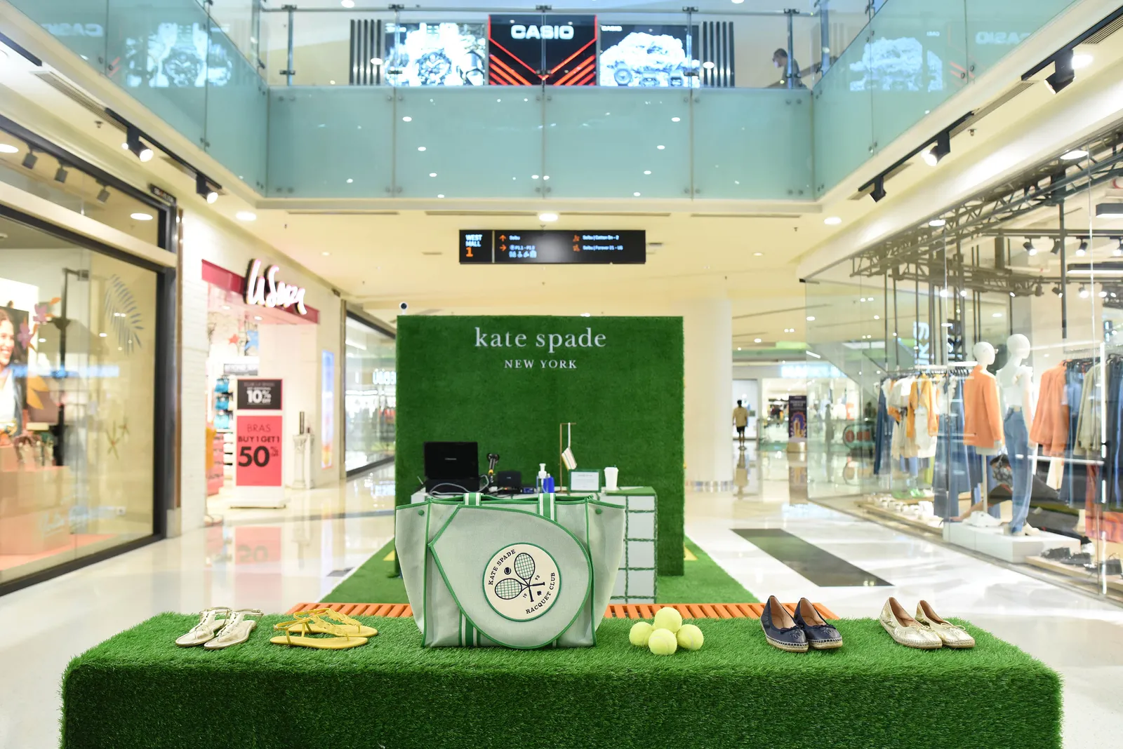 Pop Up Store Pertama Kate Spade New York di Grand Indonesia