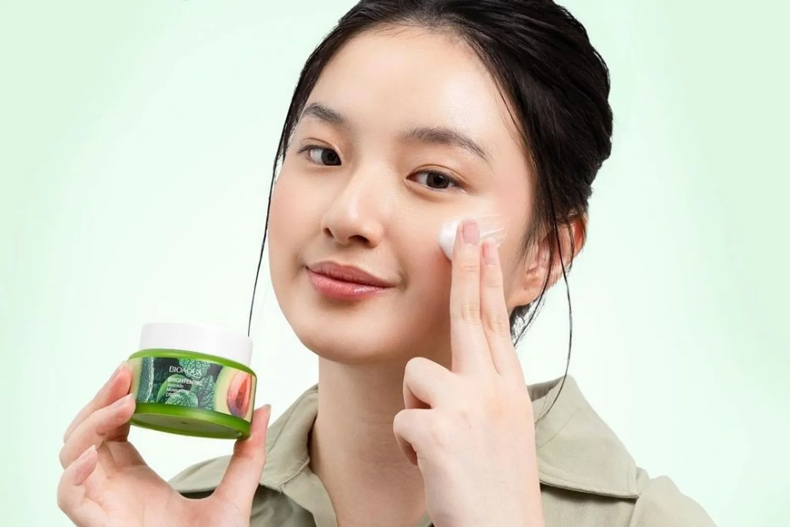 Selain Bikin Glowing, Bioaqua Hadirkan Produk yang Aman Bagi Kesehatan