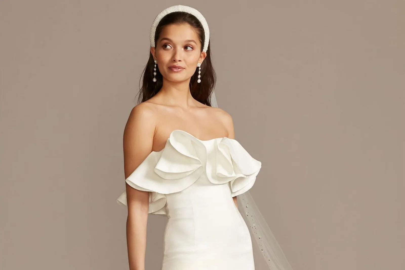 Inspirasi Model Dress Pendek untuk Pernikahan