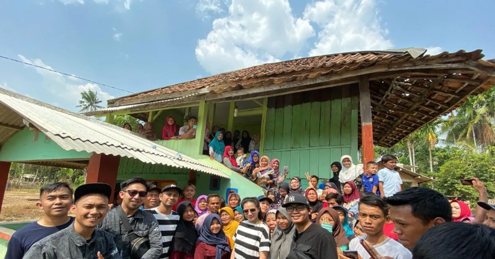 10 Potret Rumah Panggung Mbak Lala Pengasuh Rafathar di Lampung