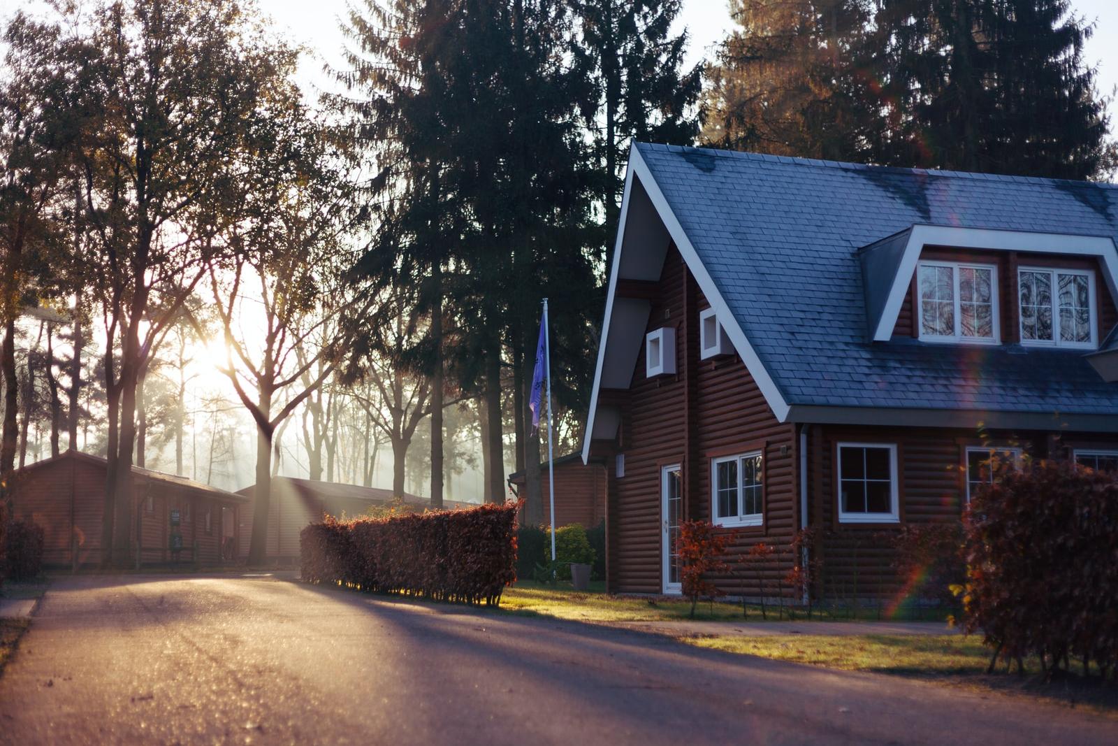 Sudah Nggak Asing, ini 10 Mitos Rumah yang Paling Populer di Indonesia