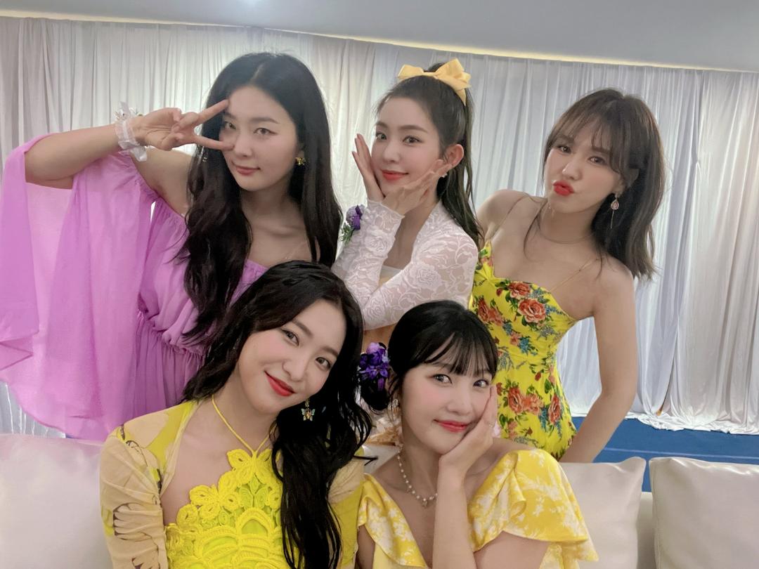 7 Potret Irene 'Red Velvet' yang Curi Perhatian, Ada Liburan di Bali!