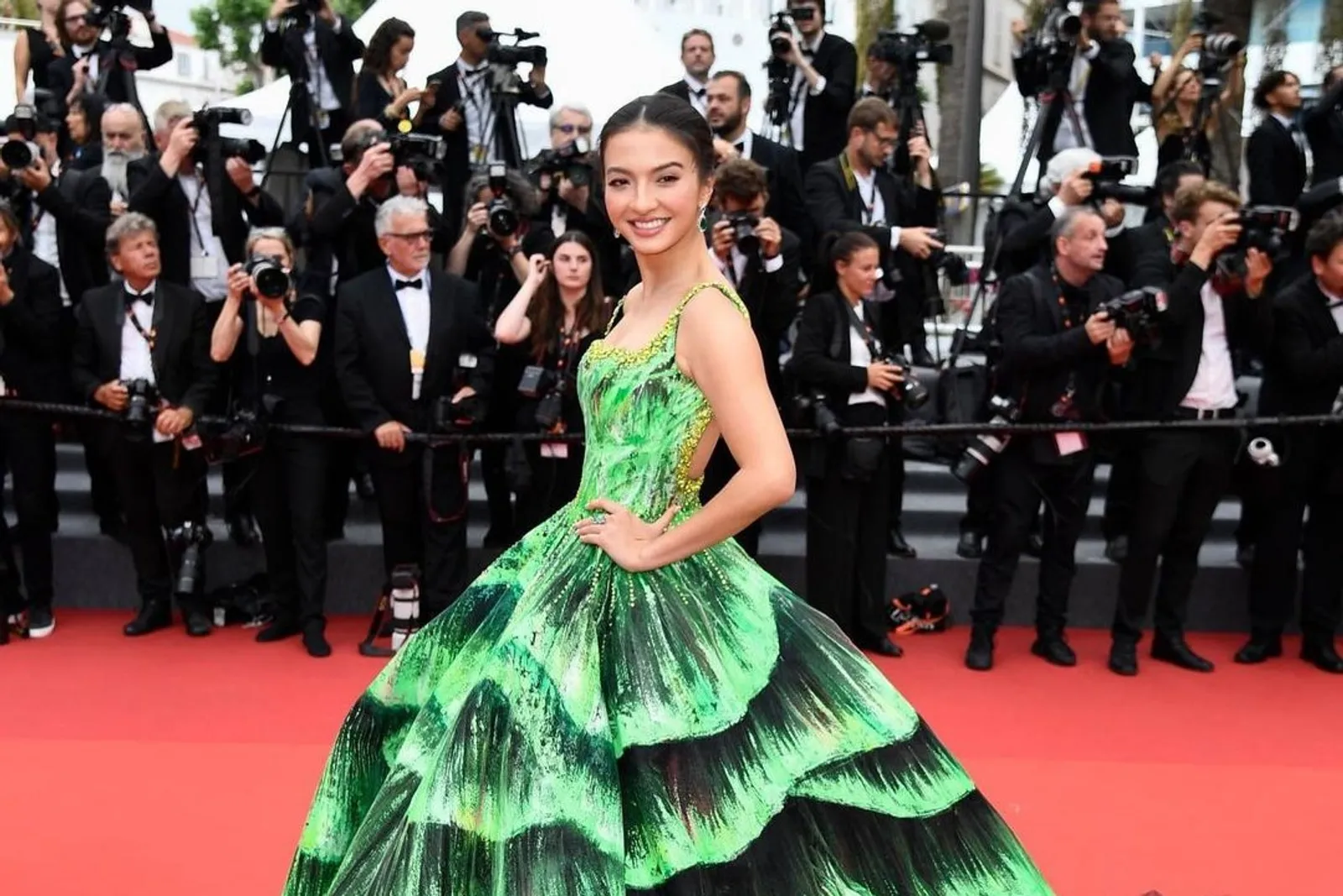 Gaya Mewah Raline Shah di Karpet Merah Cannes Film Festival 2022